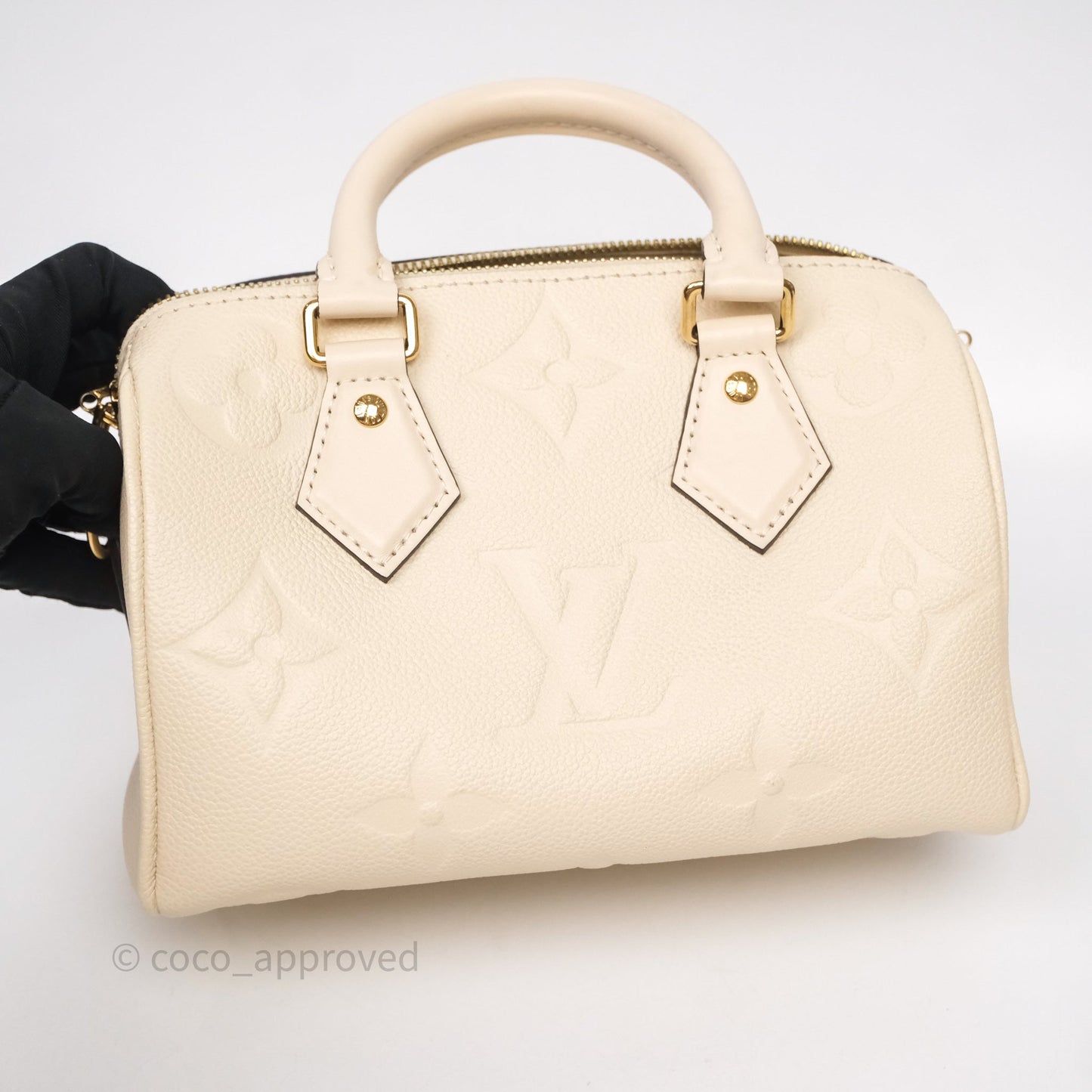 Louis Vuitton Speedy Bandoulière 20 Monogram Ivory