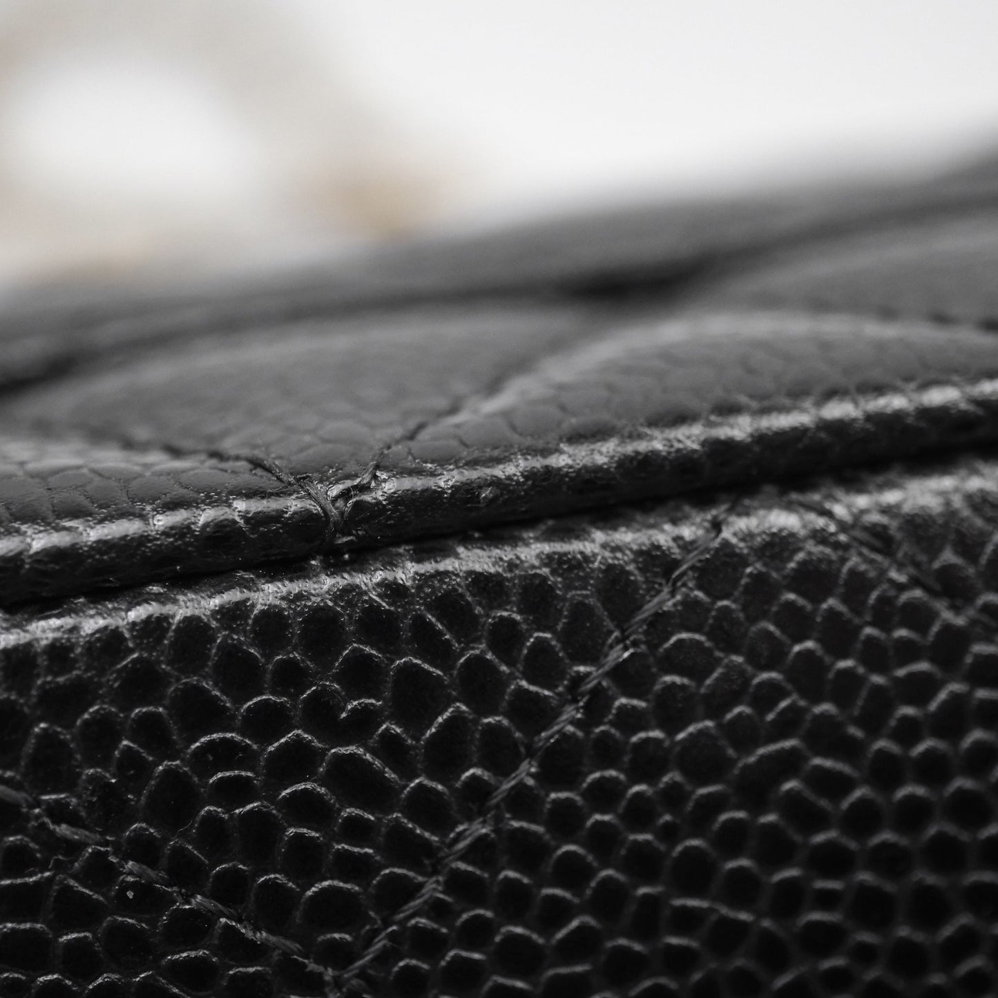 Chanel Classic M/L Medium Flap Quilted Black Caviar Gold Hardware