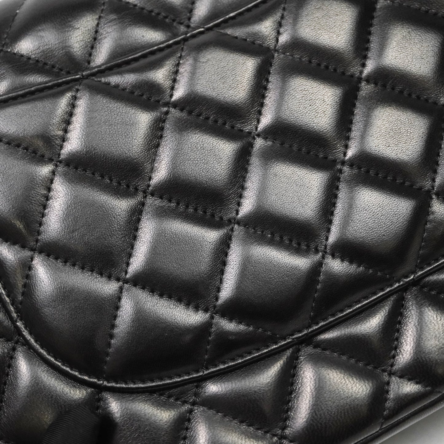 Chanel Jumbo Double Flap Quilted Black Lambskin Gold Hardware⁣⁣