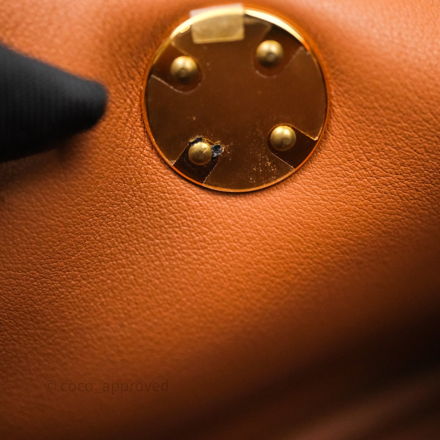 Hermès Mini Lindy 20 Gold Clemence Gold Hardware