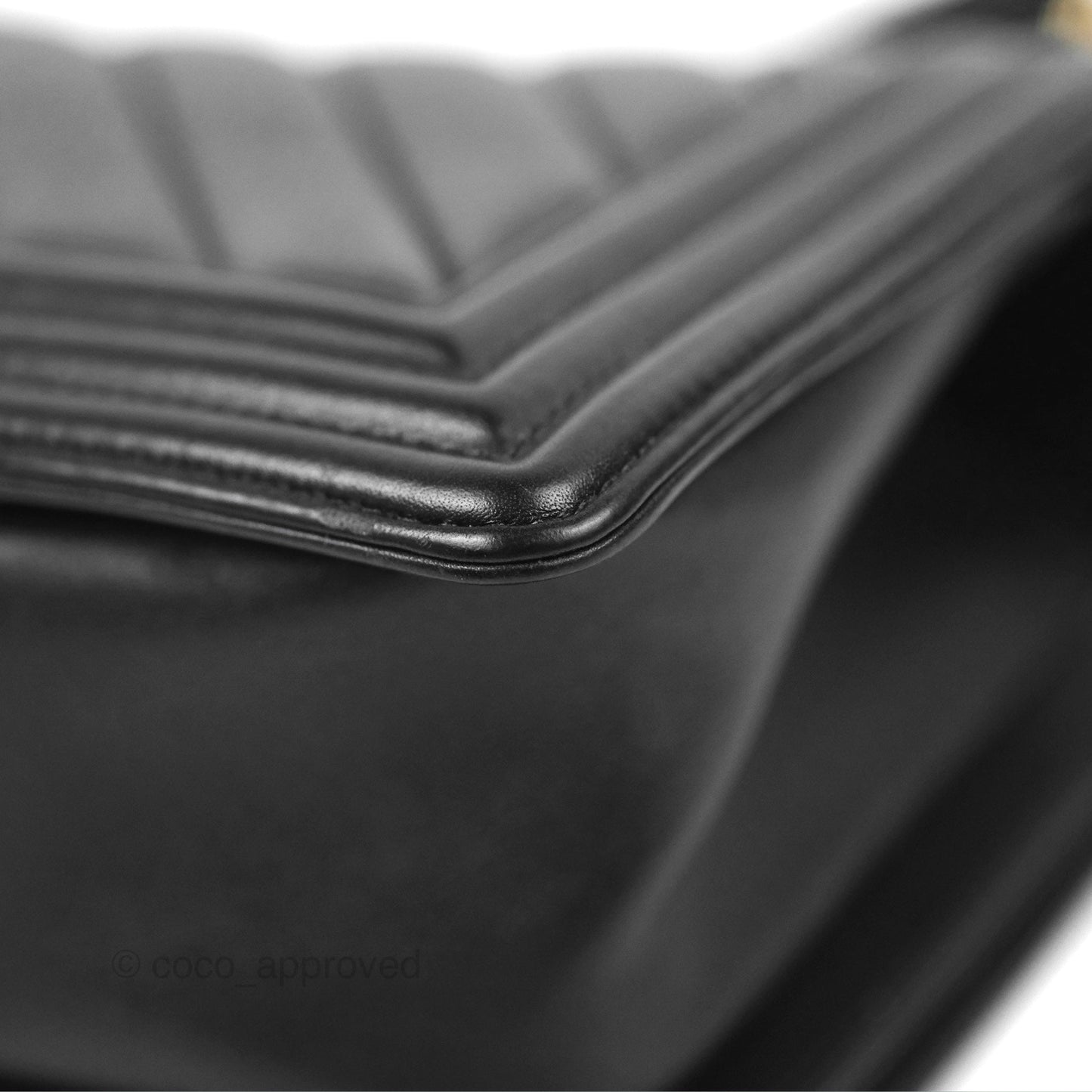 Chanel Medium Boy Chevron Black Calfskin Gold Hardware
