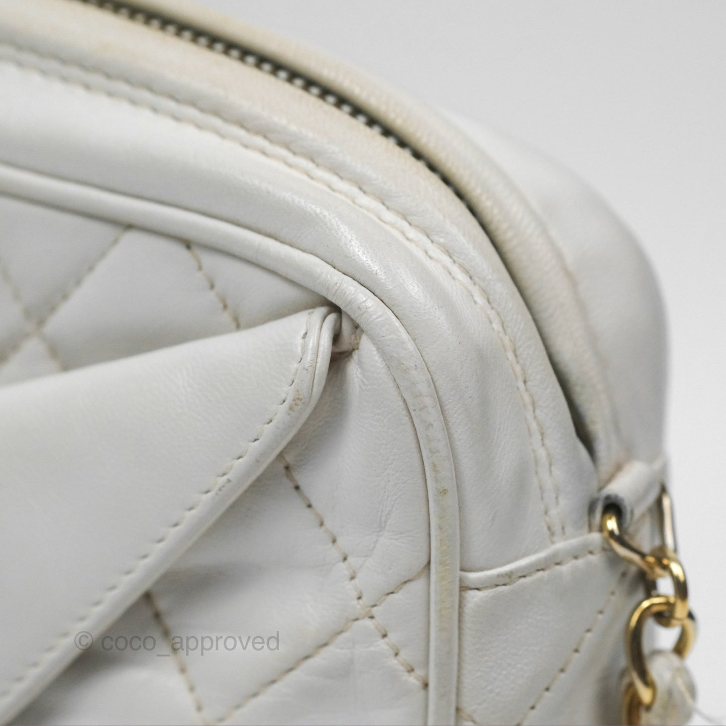 Chanel Vintage Small Camera Bag White Lambskin Gold Hardware