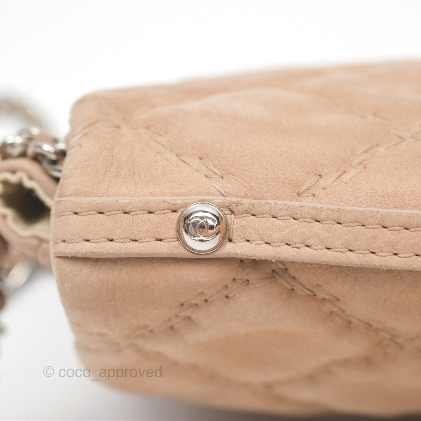 Chanel Double Stitch Hamptons Clutch With Chain Beige Washed Calfskin
