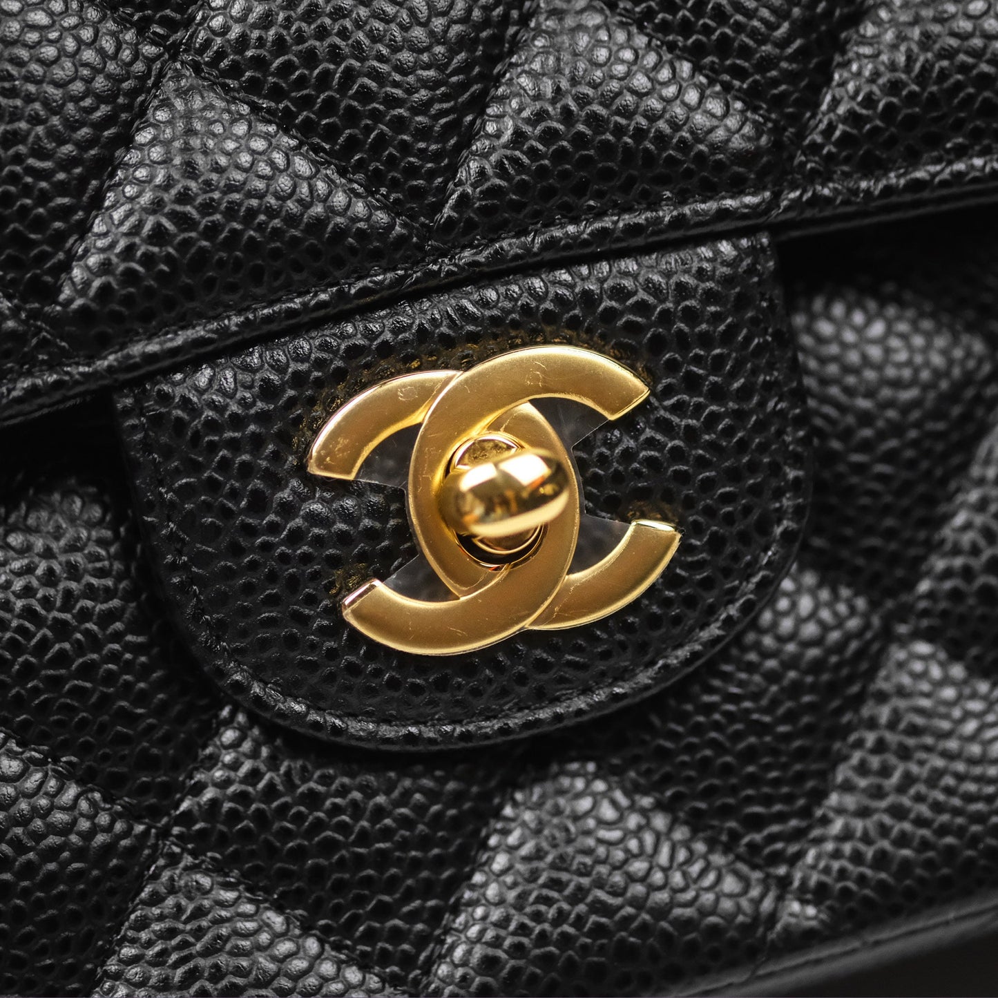Chanel Classic M/L Medium Flap Quilted Black Caviar Gold Hardware