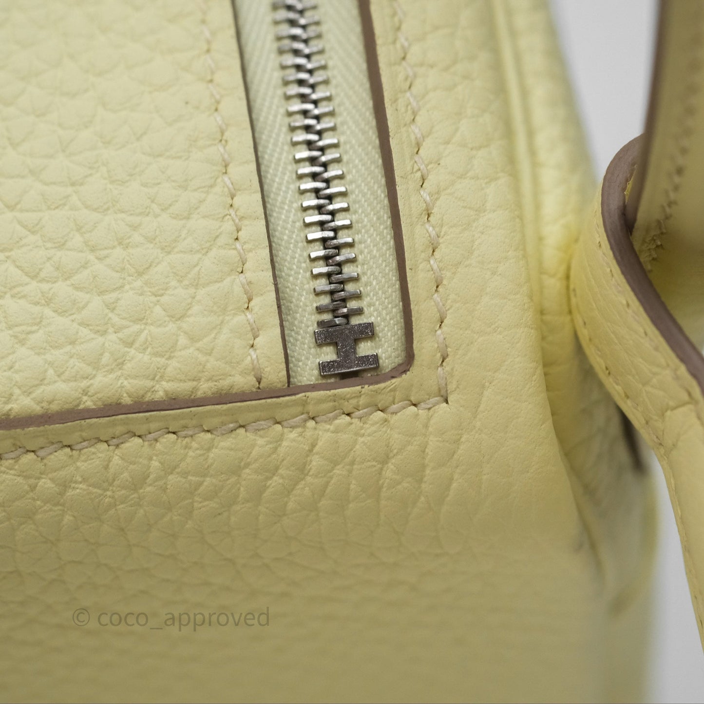 Hermès Mini Lindy II 20 Jaune Milton Clemence Palladium Hardware
