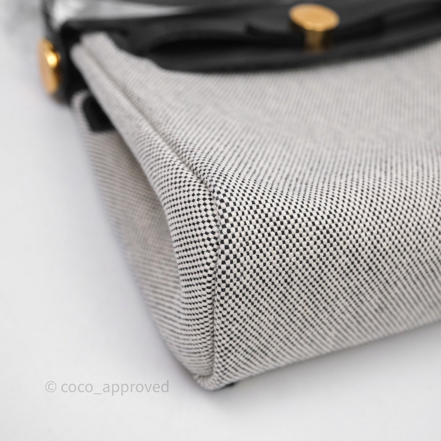 Hermès Herbag Zip 20 Mini Ecru-Noir Canvas Gold Hardware