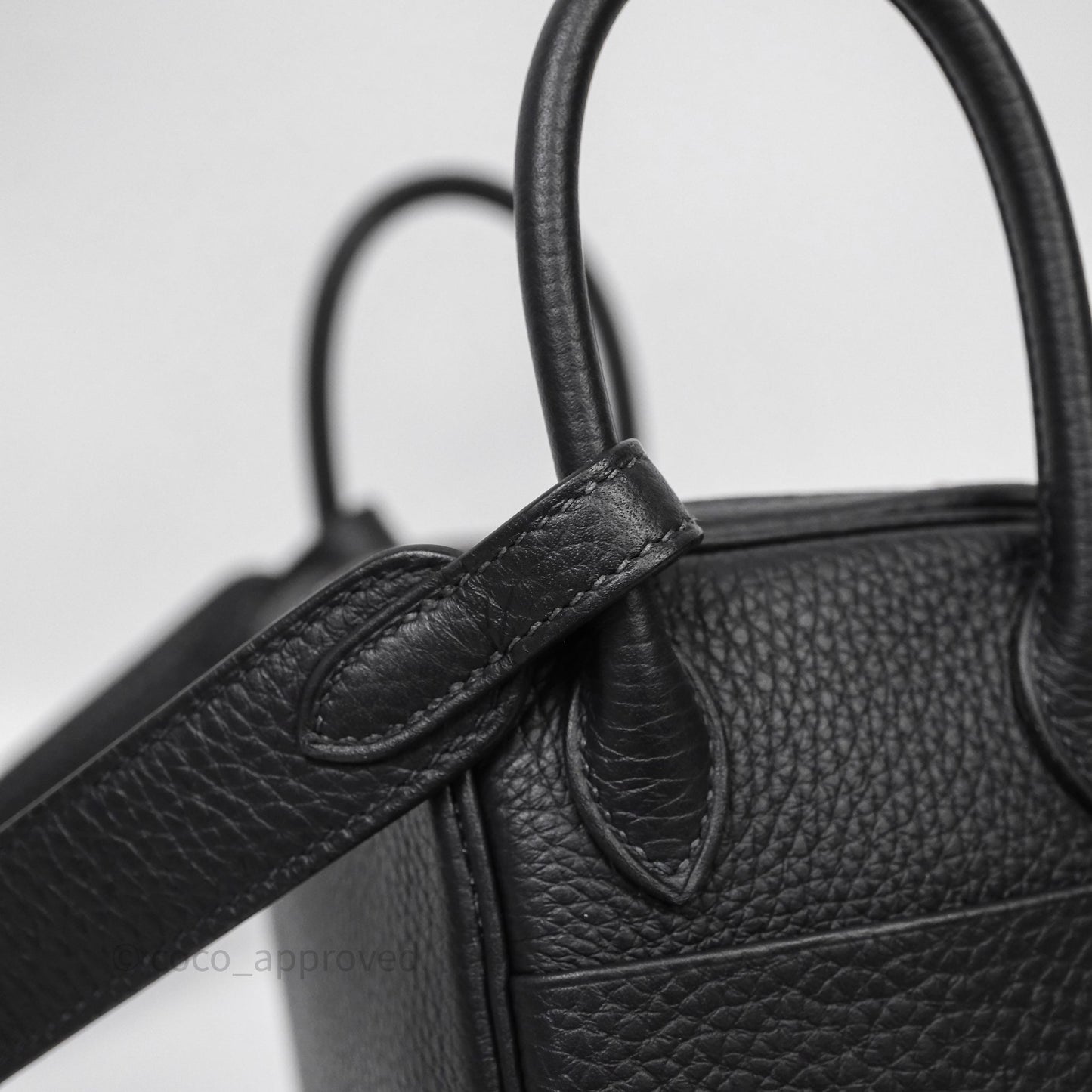 Hermès Mini Lindy 20 Caban 3Y Clemence Gold Hardware