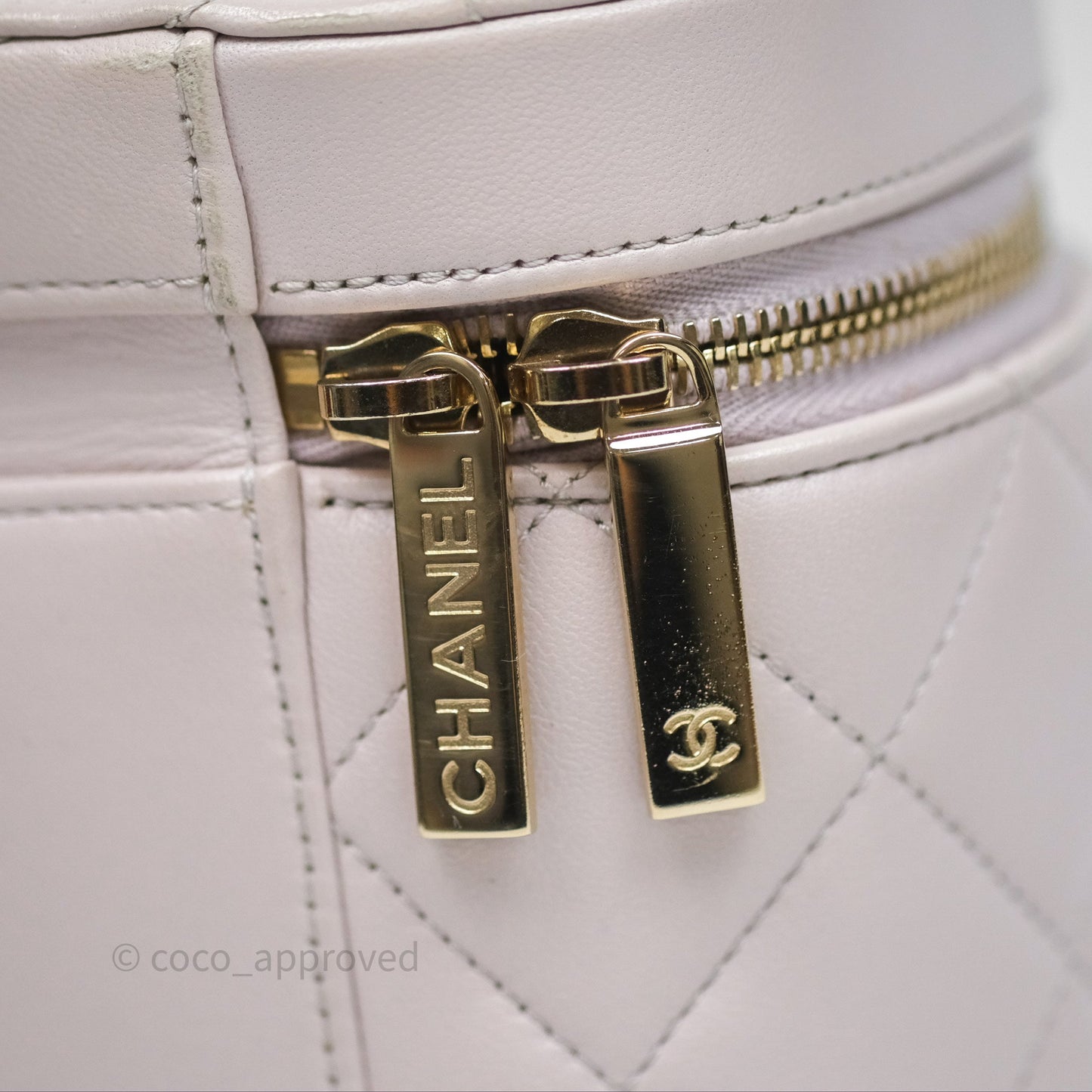 Chanel Trendy CC Vanity Case Lilac Lambskin Gold Hardware