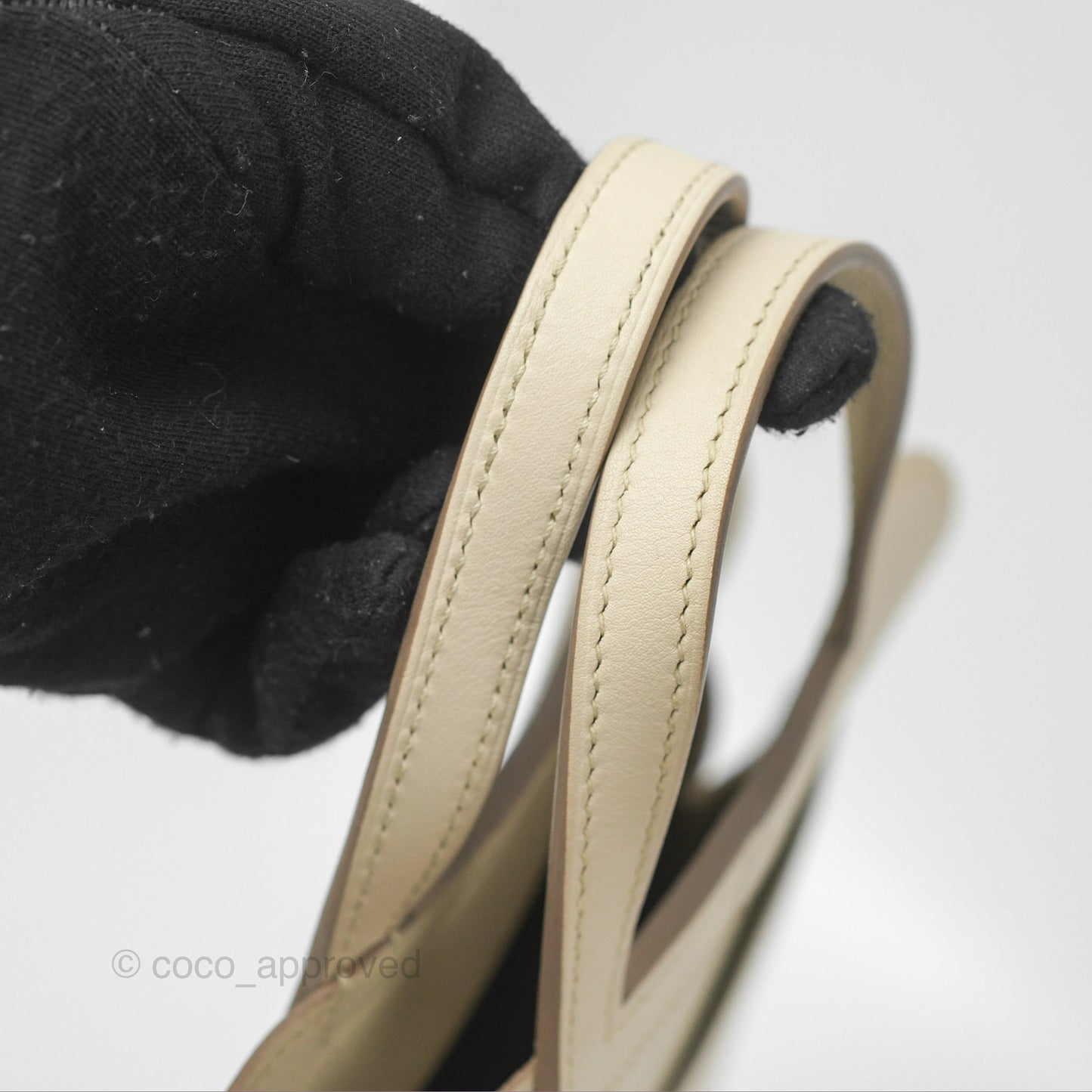 Hermès Halzan 22 Mini Craie Swift Palladium Hardware