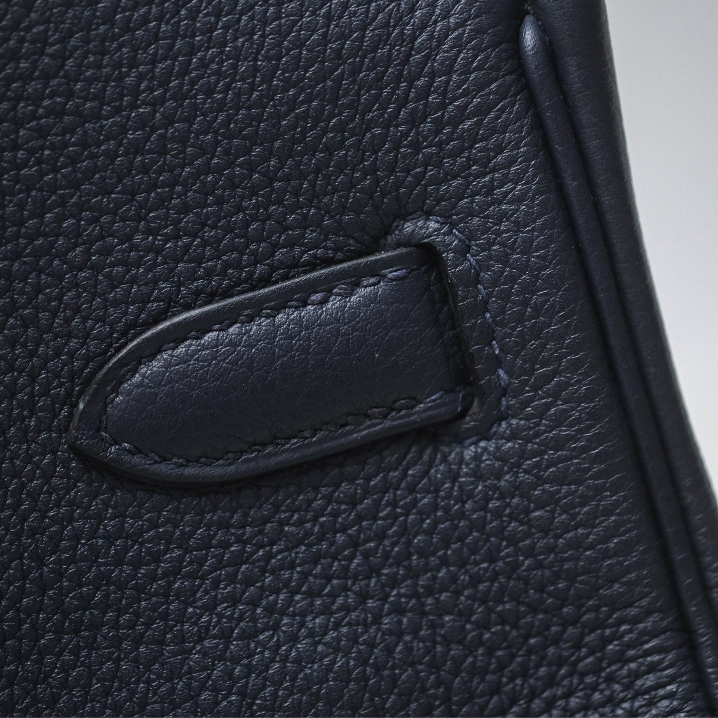 Hermès Birkin 30 Retourne Bleu Nuit 2Z Togo Gold Hardware