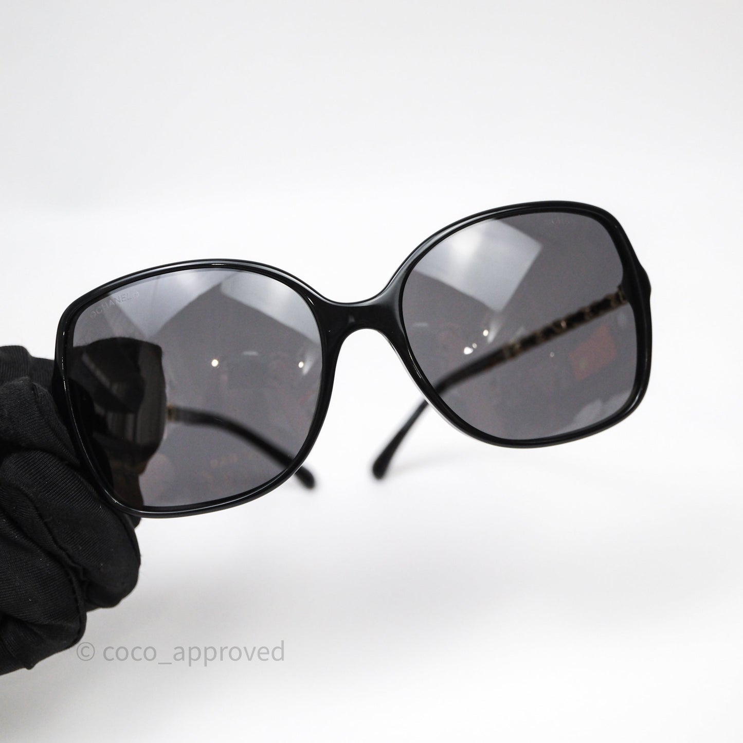 Chanel CC Chain-Link Square Sunglasses Black