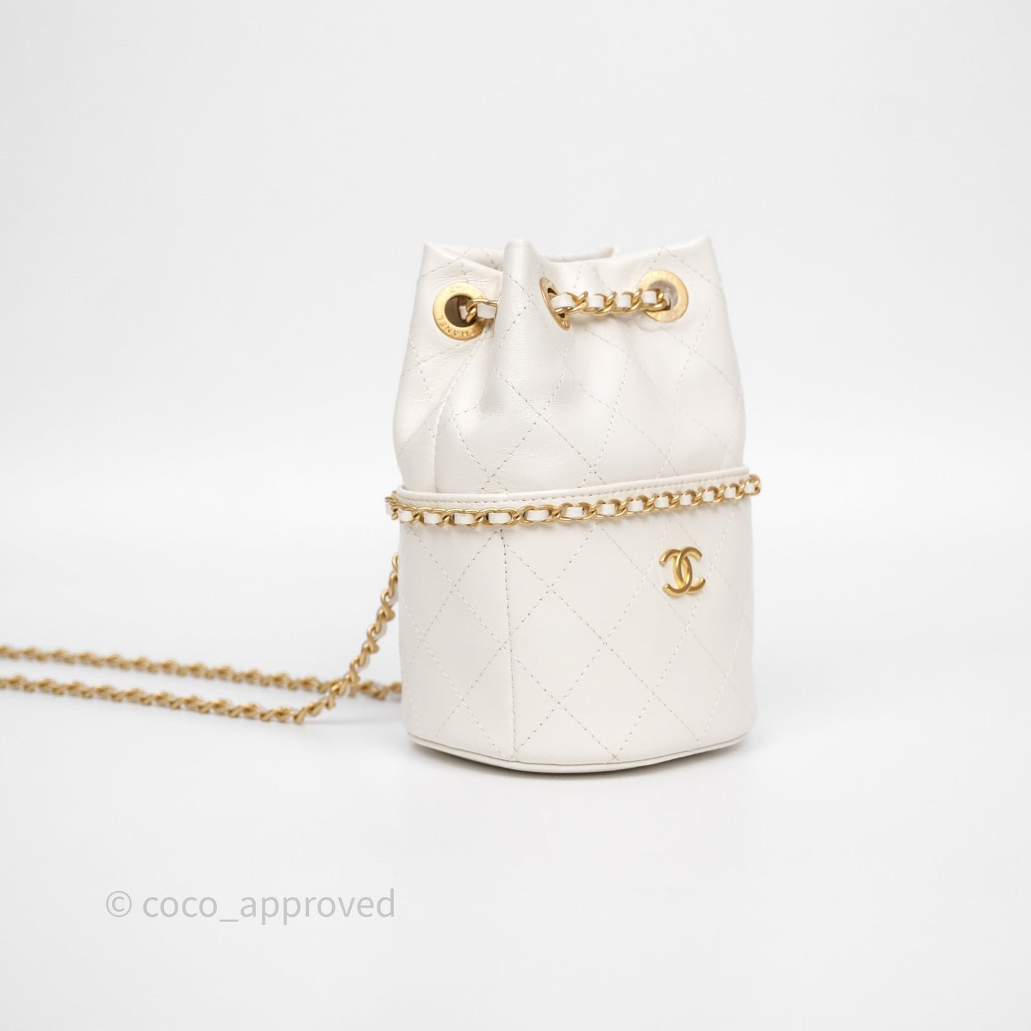 Chanel Mini Bucket Bag White Shiny Lambskin Aged Gold Hardware 25C