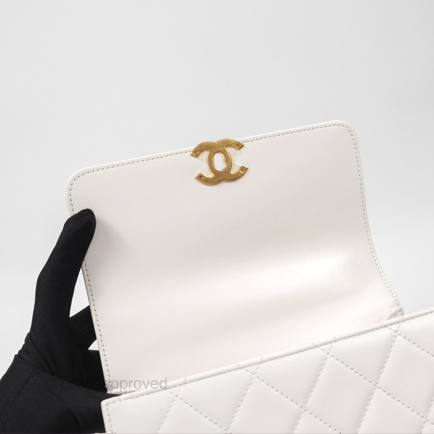 Chanel Quilted Mini Perfect Fit Adjustable White Calfskin Gold Hardware 24C