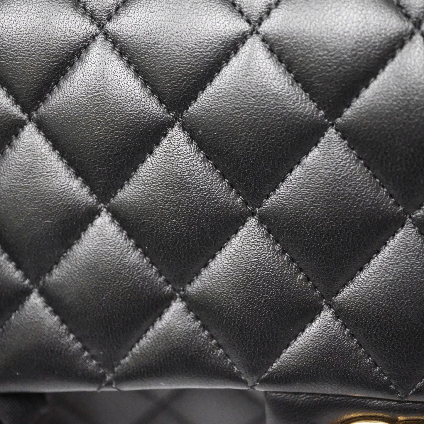 Chanel Classic M/L Medium Flap Quilted Black Lambskin Gold Hardware
