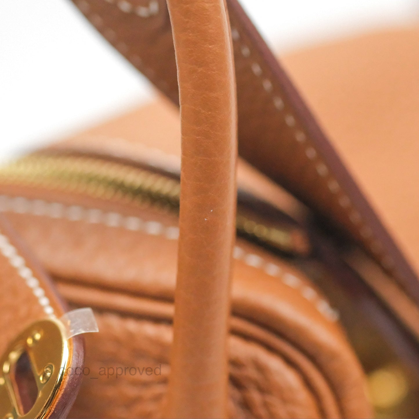 Hermès Mini Lindy 20 Gold Clemence Gold Hardware
