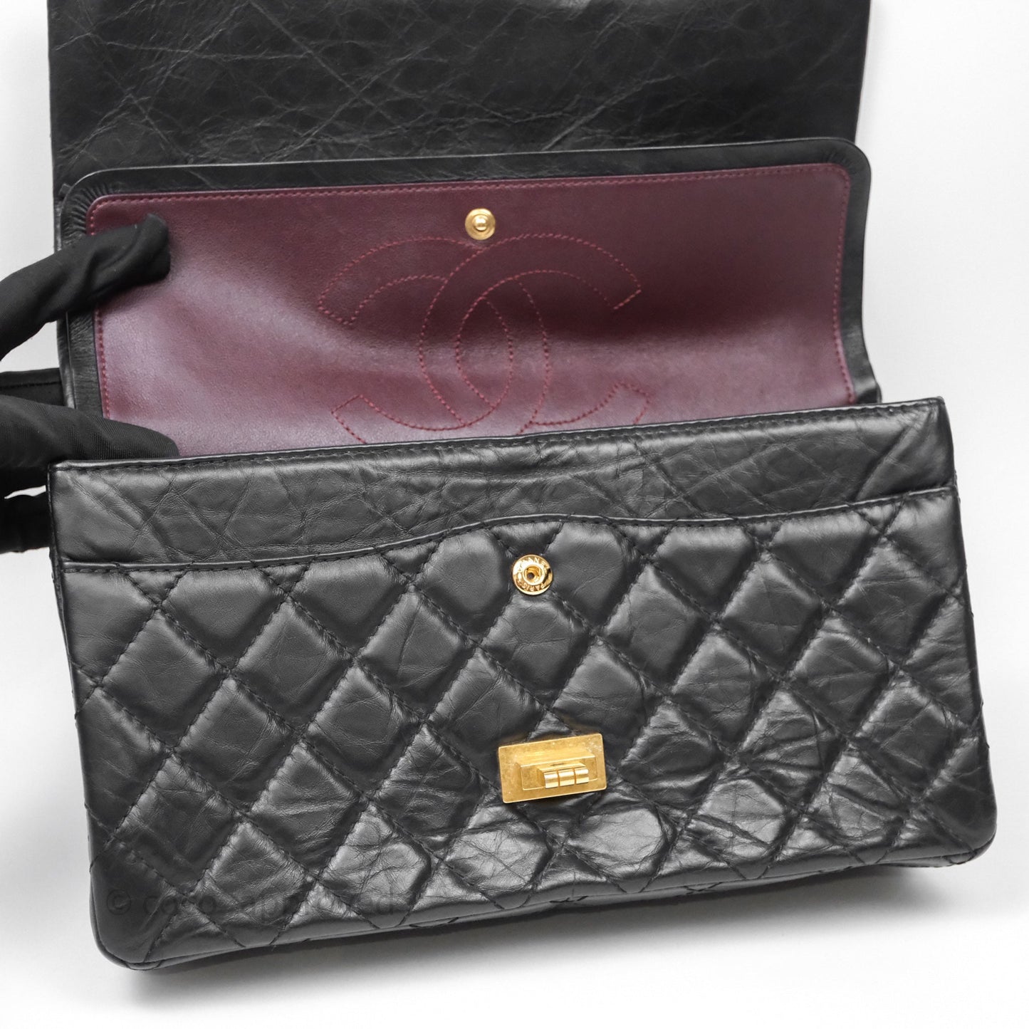 Chanel Reissue 226 Quilted Aged Calfskin Black Aged Gold Hardware