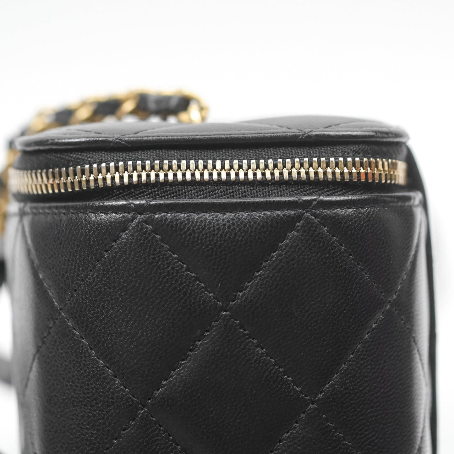 Chanel Vanity With Chain Black Goatskin Mixed Hardware