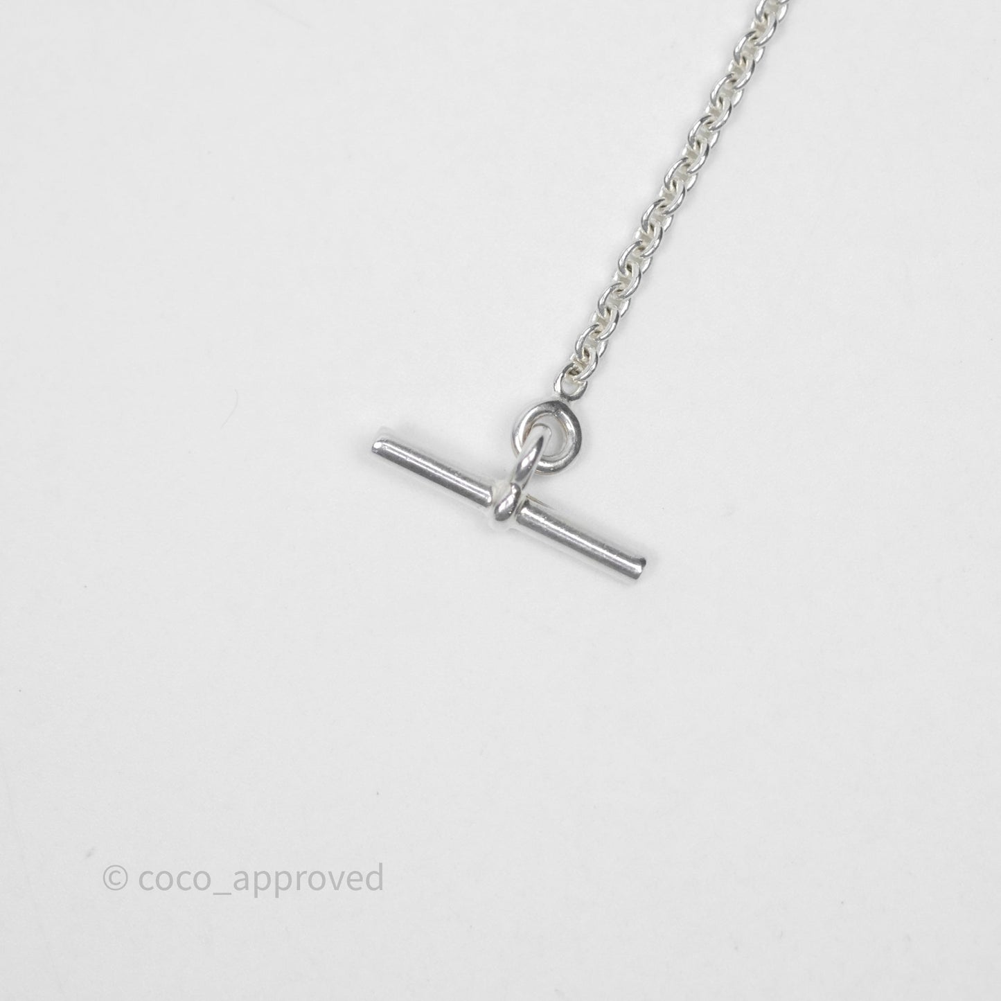Hermès Amulettes Kelly Pendant in Sterling Silver