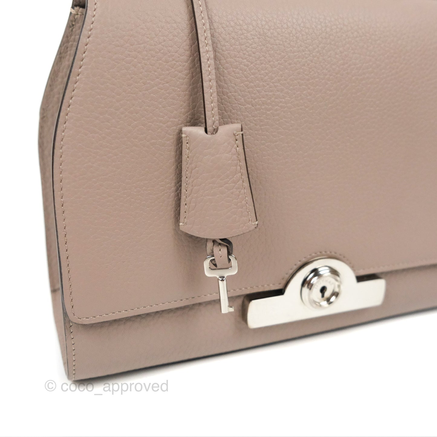 Moynat Réjane PM bag Tourterelle Grained Blush Leather Silver Hardware