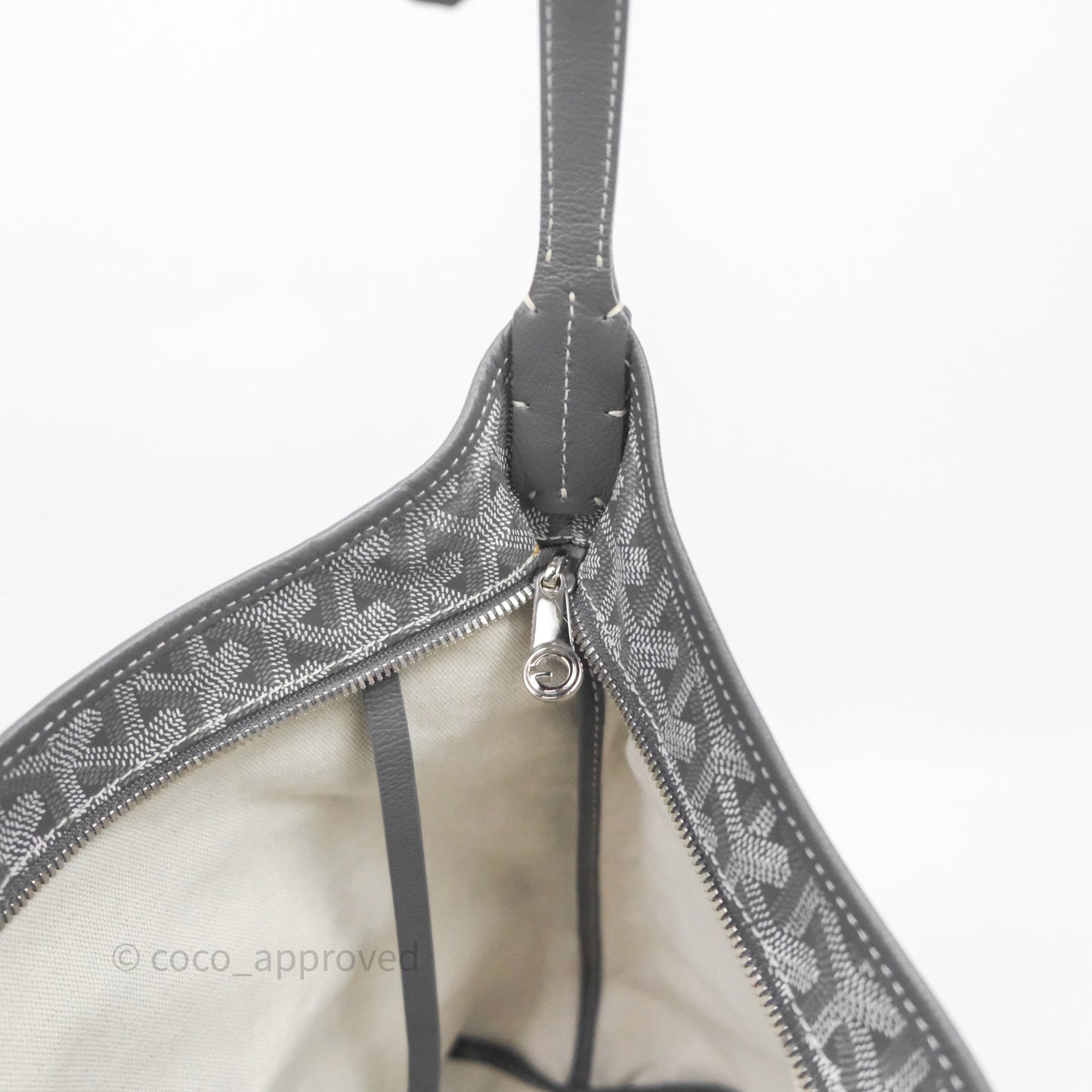 Goyard Bohème Hobo Bag Grey Goyardine Canvas Pink Heart