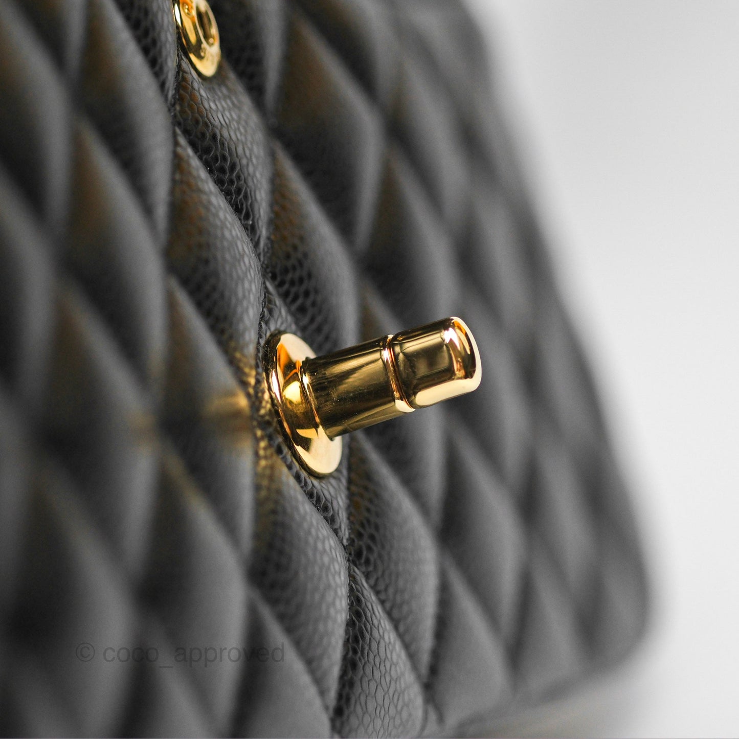 Chanel Classic M/L Medium Flap Quilted Black Caviar Gold Hardware
