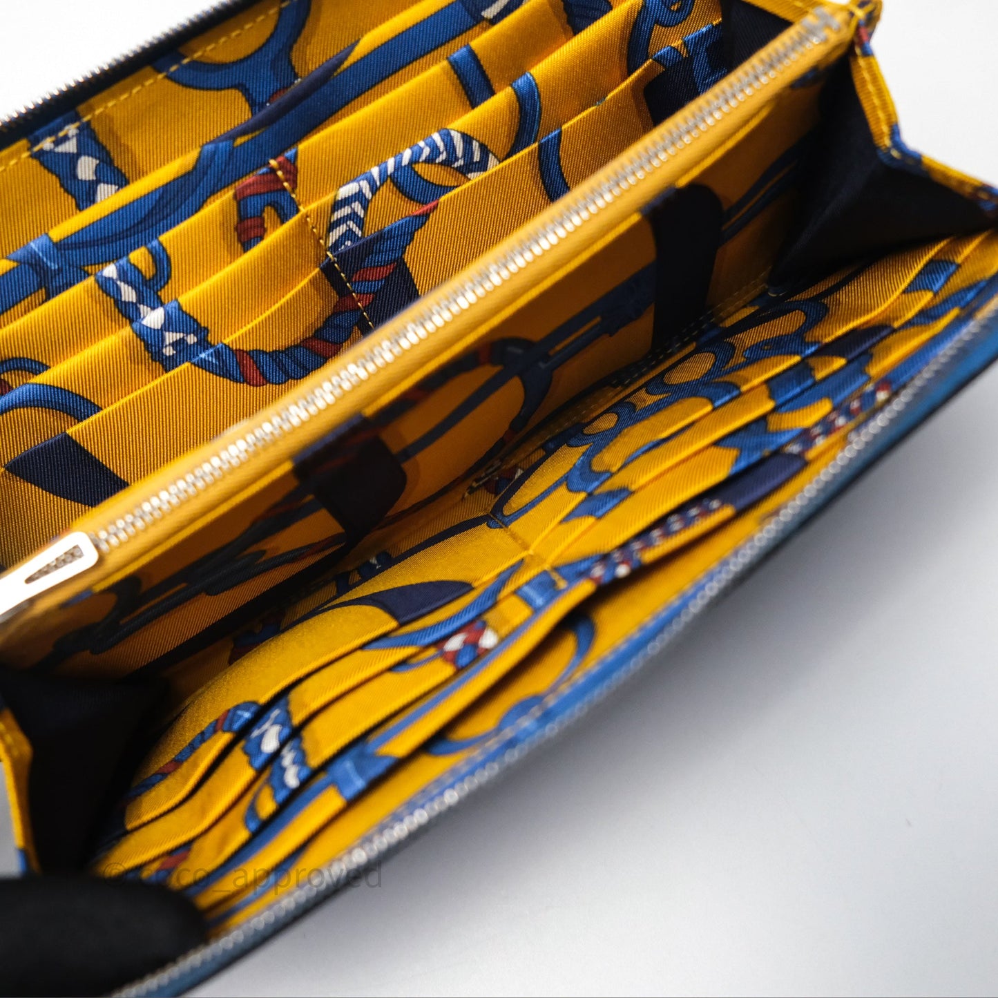 Hermès Silk In Classique Long Wallet Bleu Epsom
