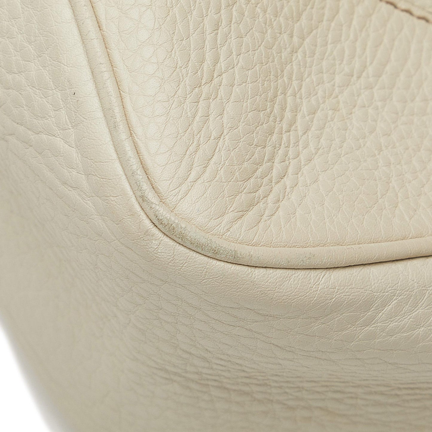 Gucci Bamboo Diana Satchel (SHG-kEnJle)