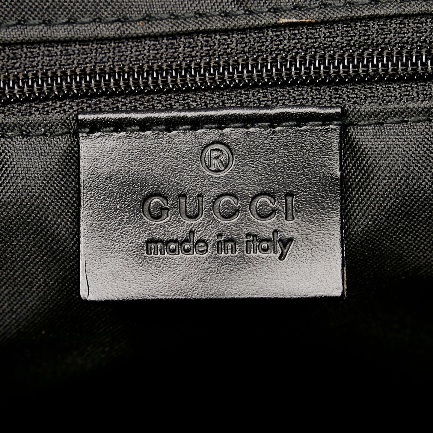 Gucci Calf Leather Shoulder Bag (SHG-35960)