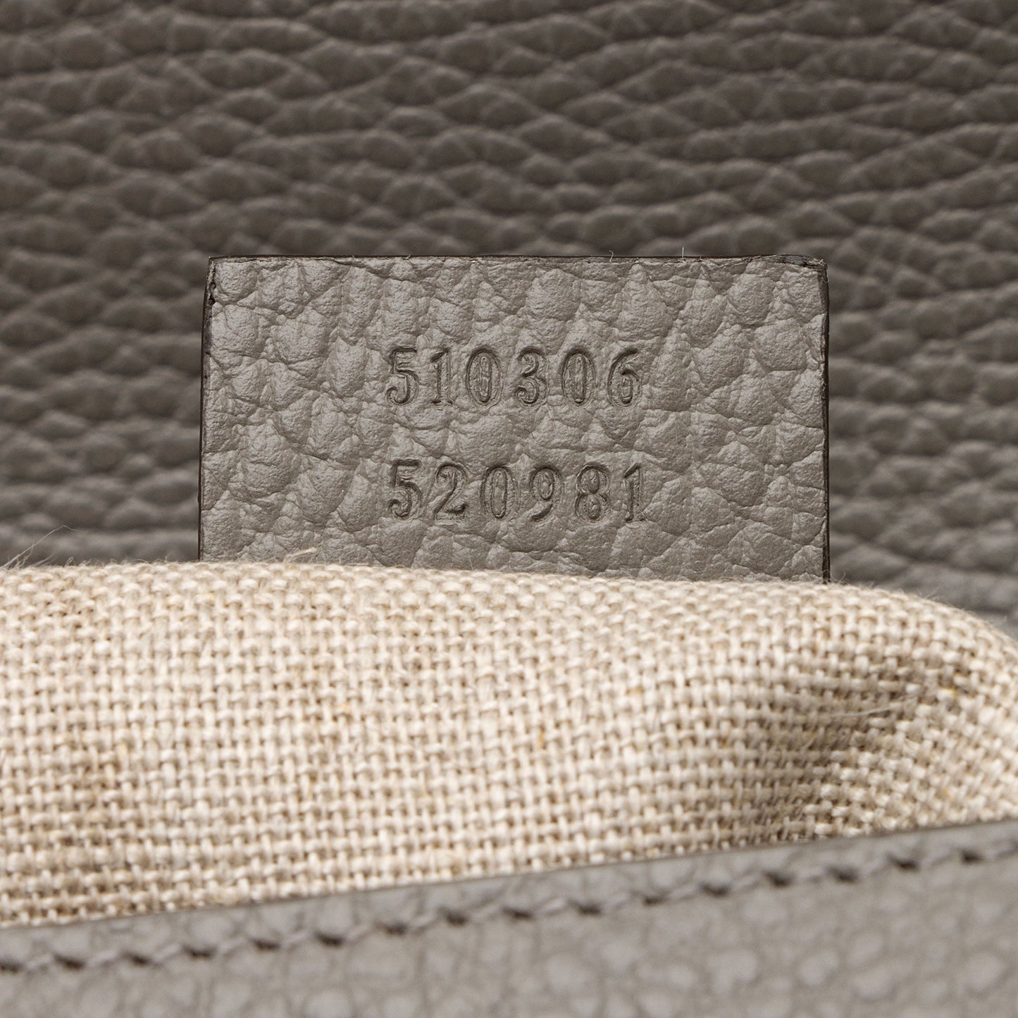 Gucci Calfskin Interlocking G Top Handle Medium Shoulder Bag (SHF-AHOWbQ)