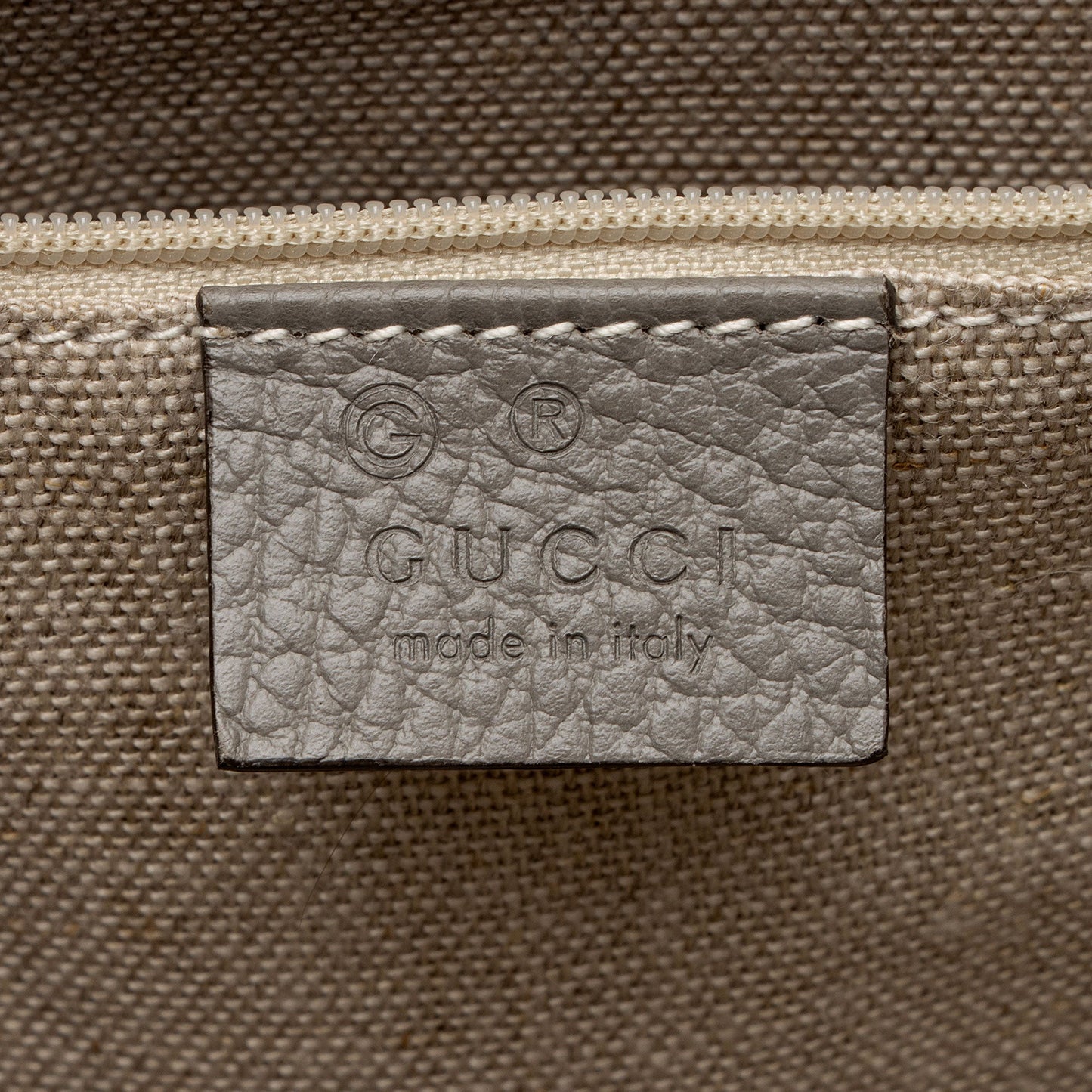 Gucci Calfskin Interlocking G Top Handle Medium Shoulder Bag (SHF-AHOWbQ)