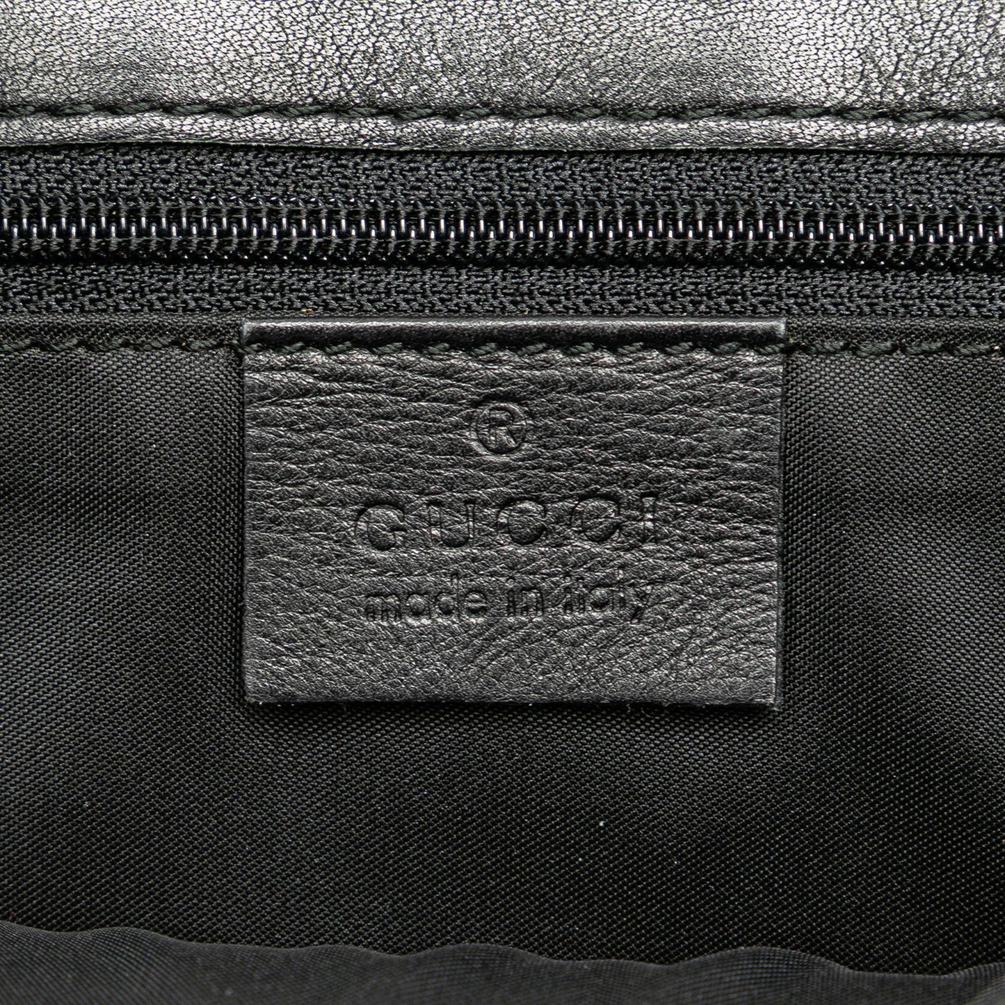 Gucci Calfskin Leather Chain Shoulder Bag (SHG-sH7X6Y)