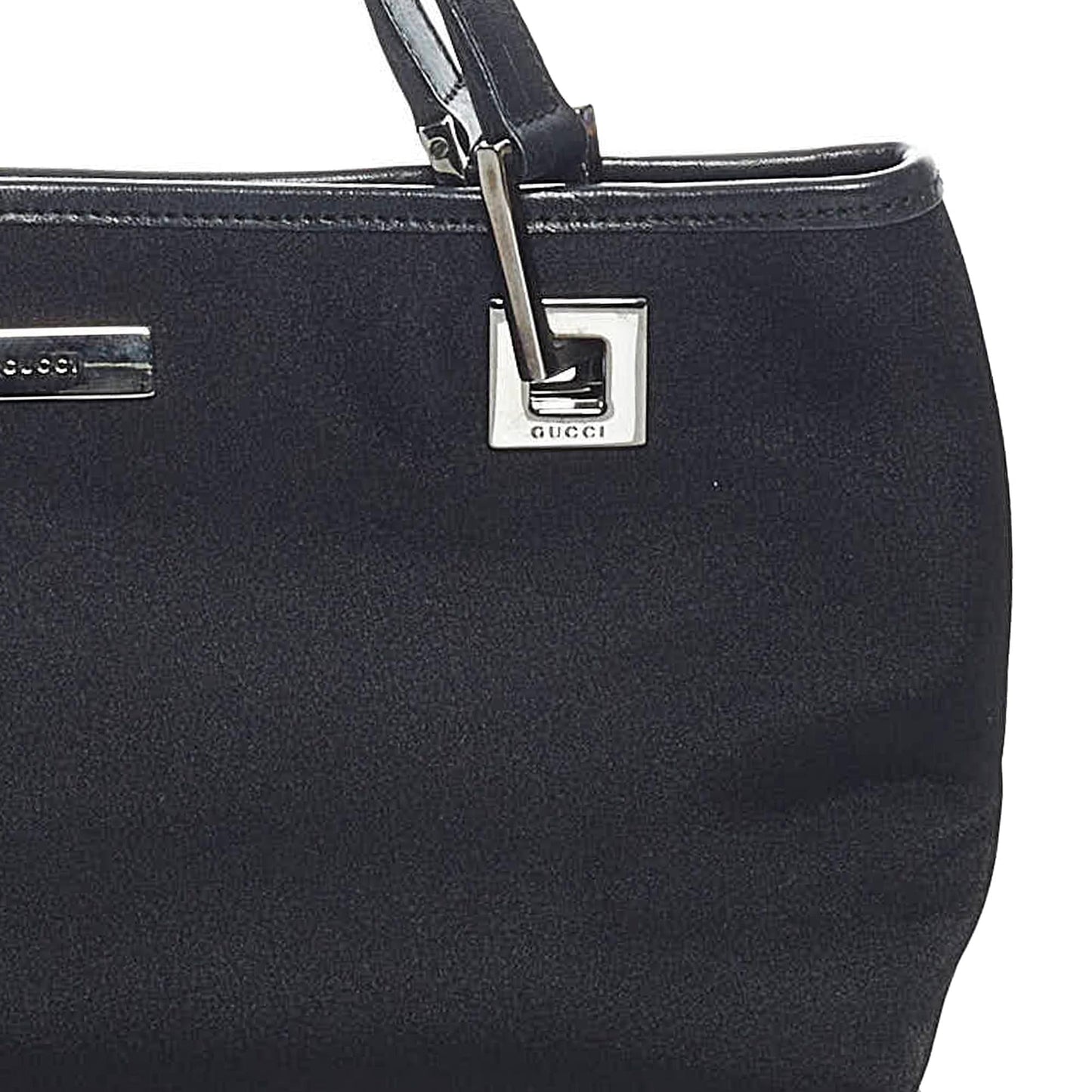 Gucci Canvas Shoulder Bag (SHG-34674)