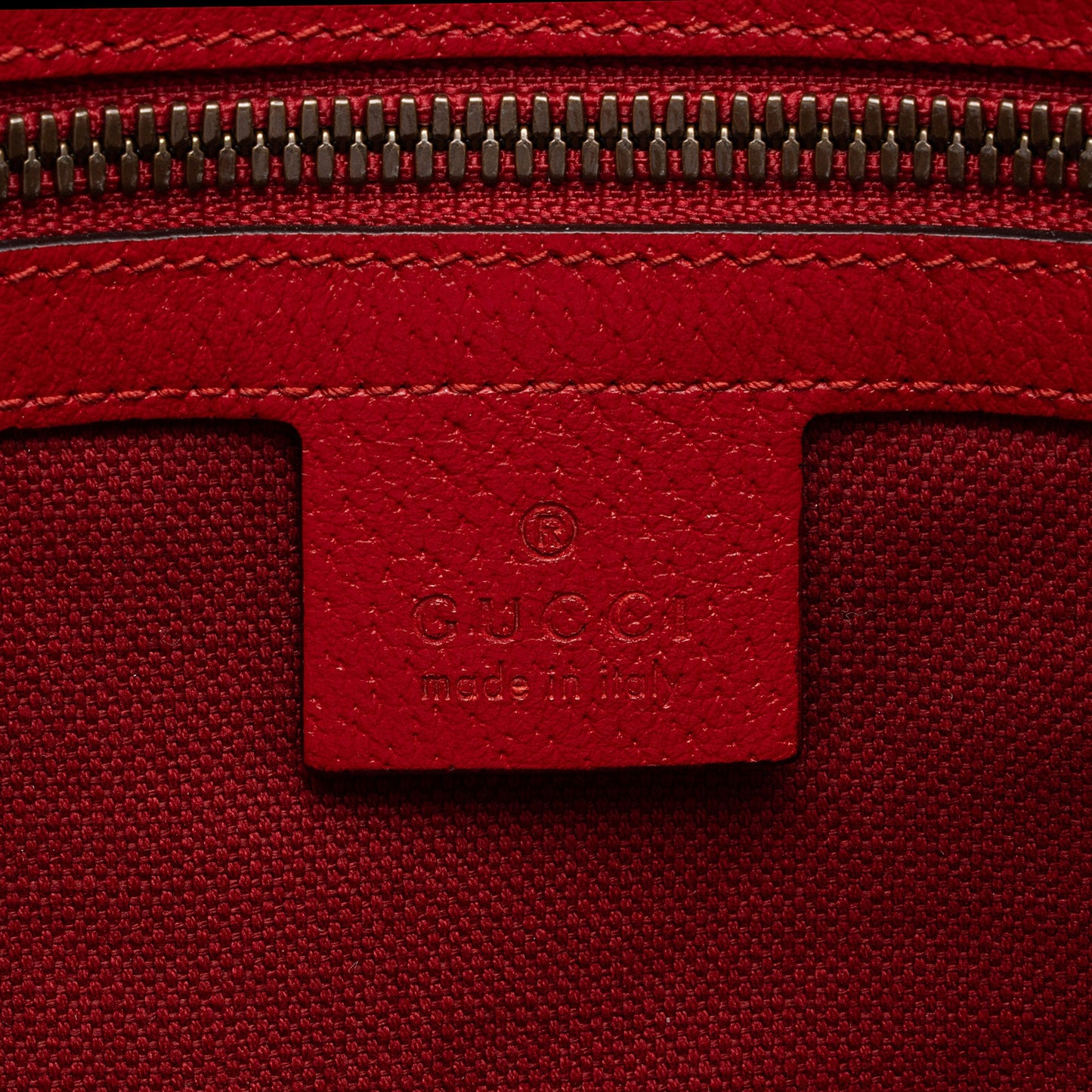 Gucci Canvas Sylvie Striped Logo Tote (SHF-S666dF)