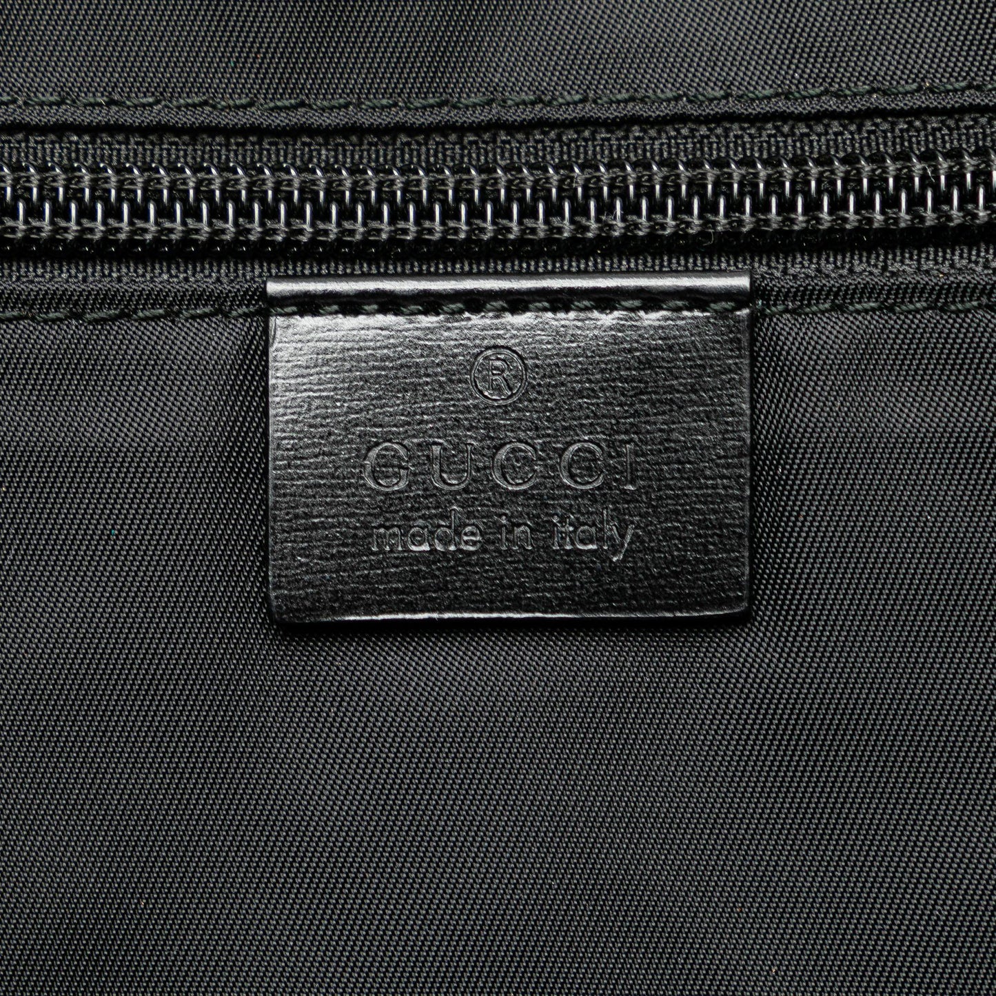 Gucci Coated Canvas Interlocking G Messenger Bag (SHG-P8JzSJ)