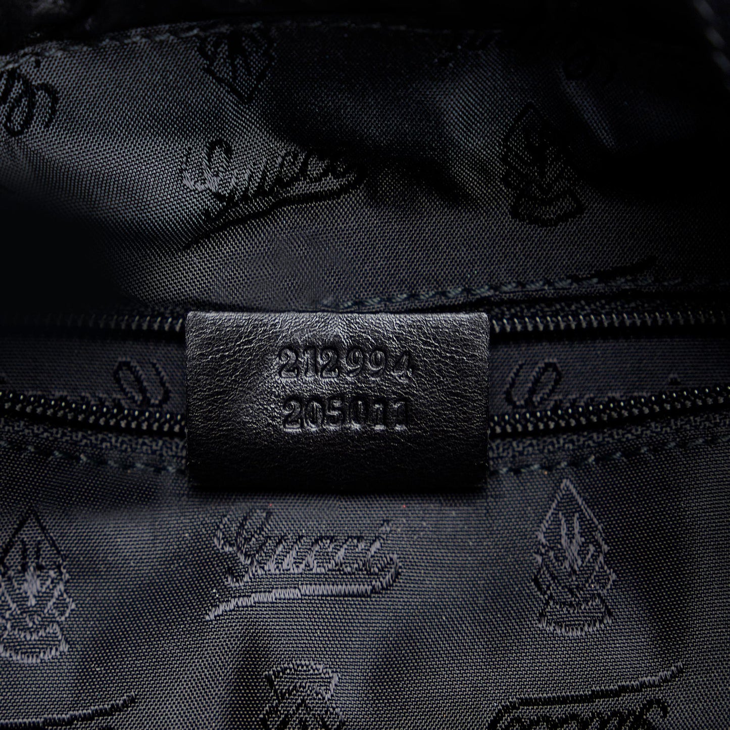 Gucci Crest Satchel (SHG-DBg8kN)