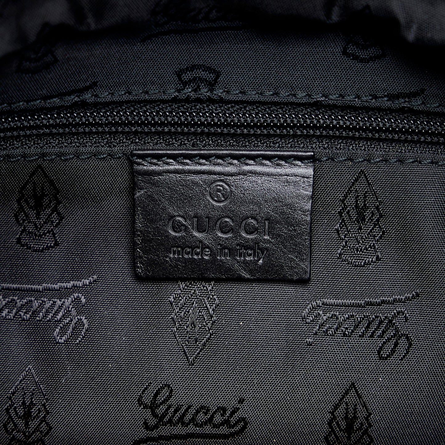 Gucci Crest Satchel (SHG-DBg8kN)