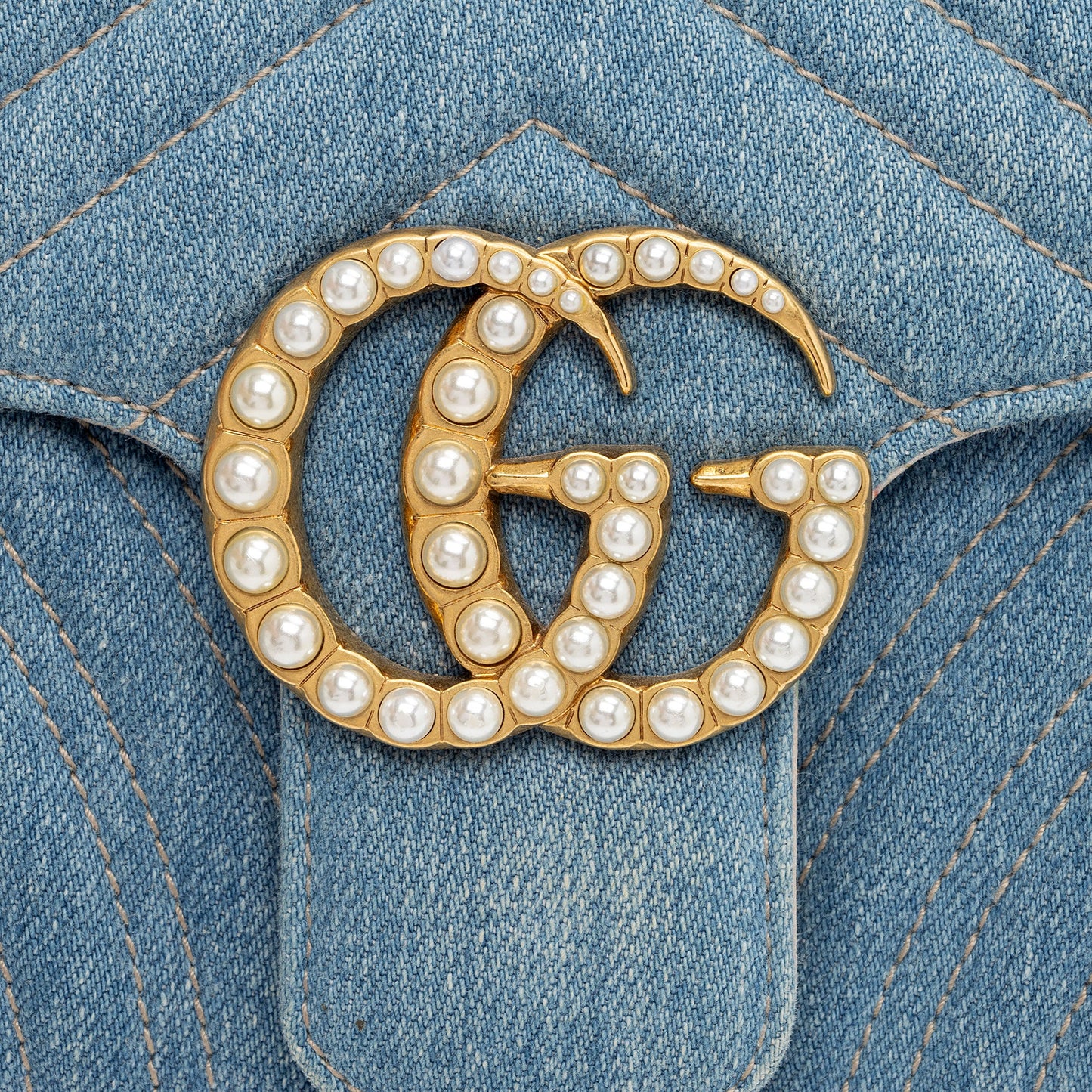 Gucci Denim Matelasse Pearl GG Marmont Small Flap Bag (SHF-JQgdk7)