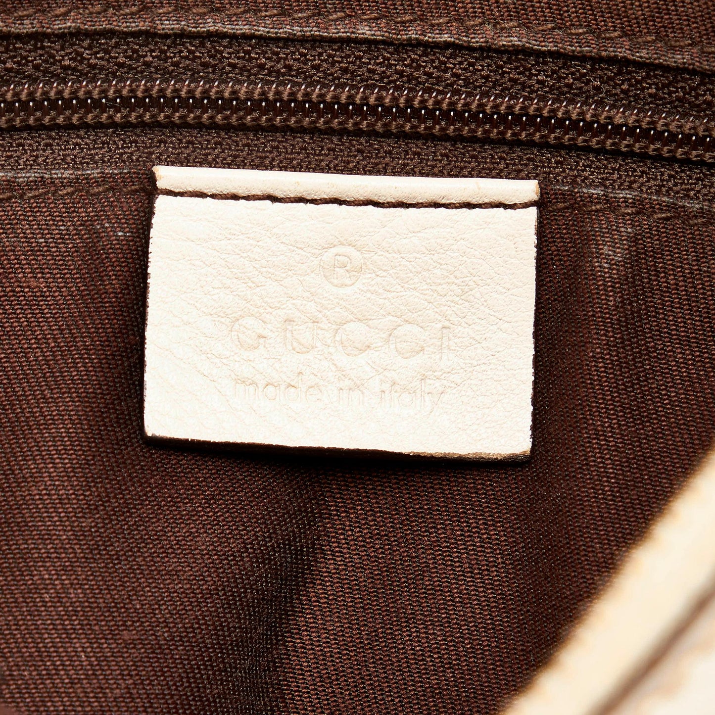 Gucci GG Canvas Abbey D-Ring Shoulder Bag (SHG-33911)