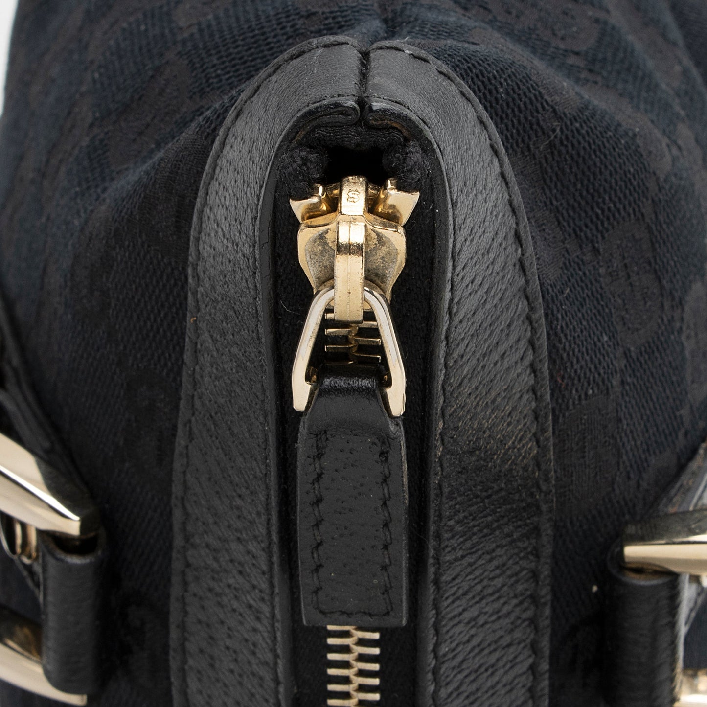 Gucci GG Canvas Abbey Small Tote (SHF-22292)