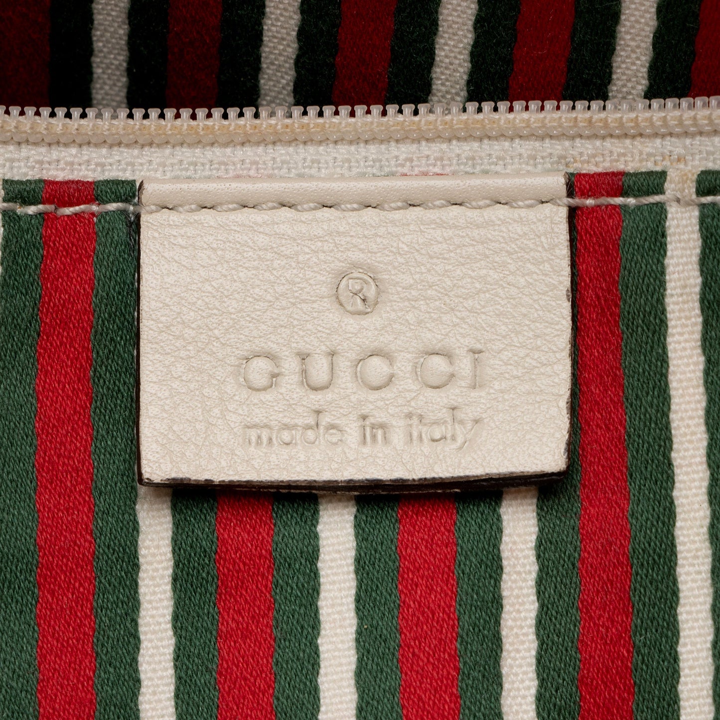 Gucci GG Canvas Britt Medium Hobo (SHF-puVAWm)