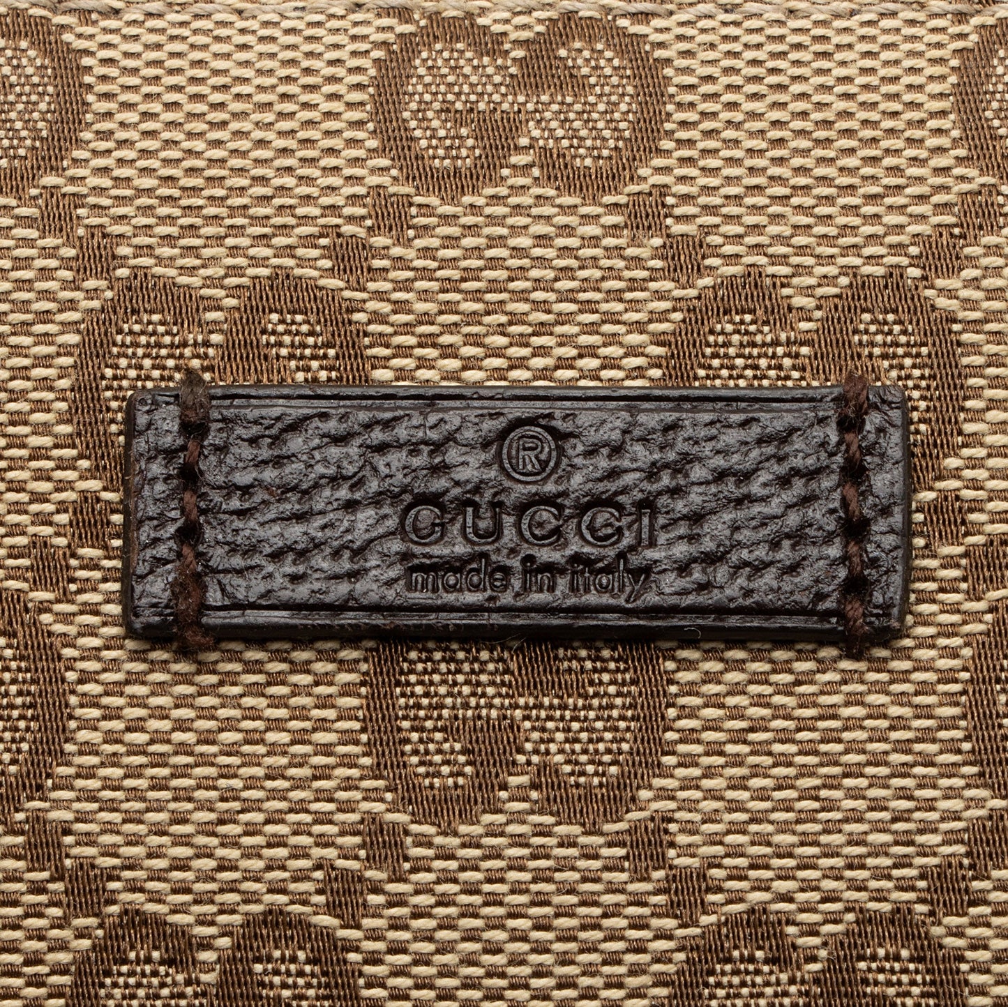 Gucci GG Canvas Classic Pochette (SHF-Z6w8ME)