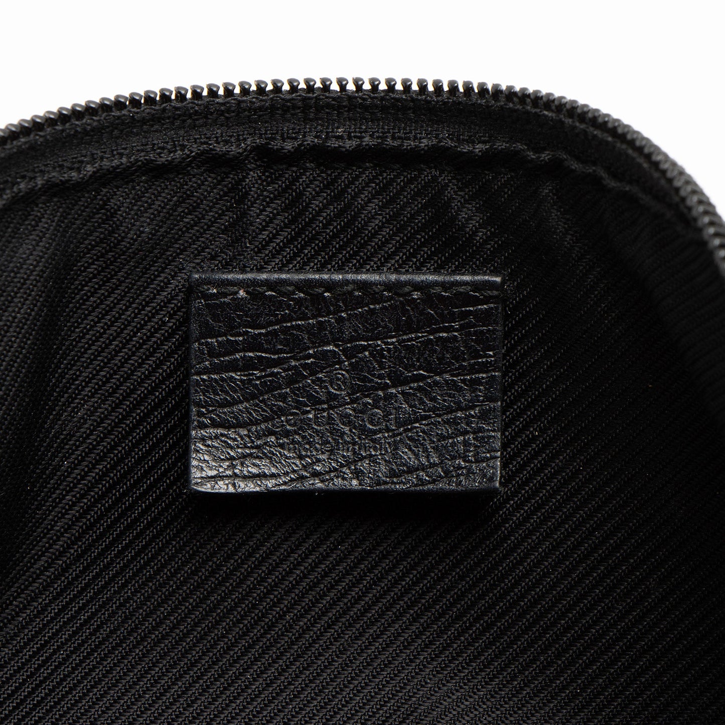 Gucci GG Canvas Classic Pochette