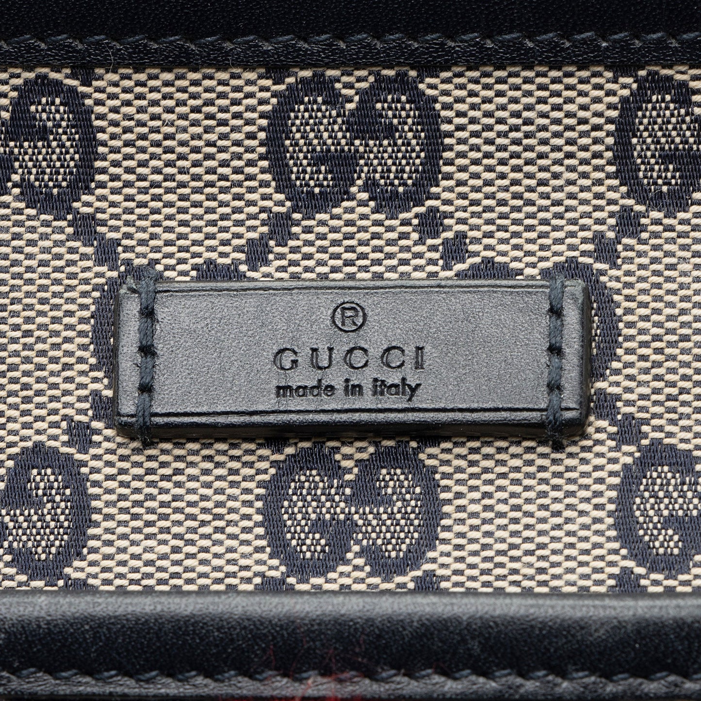Gucci GG Canvas Classic Web Messenger