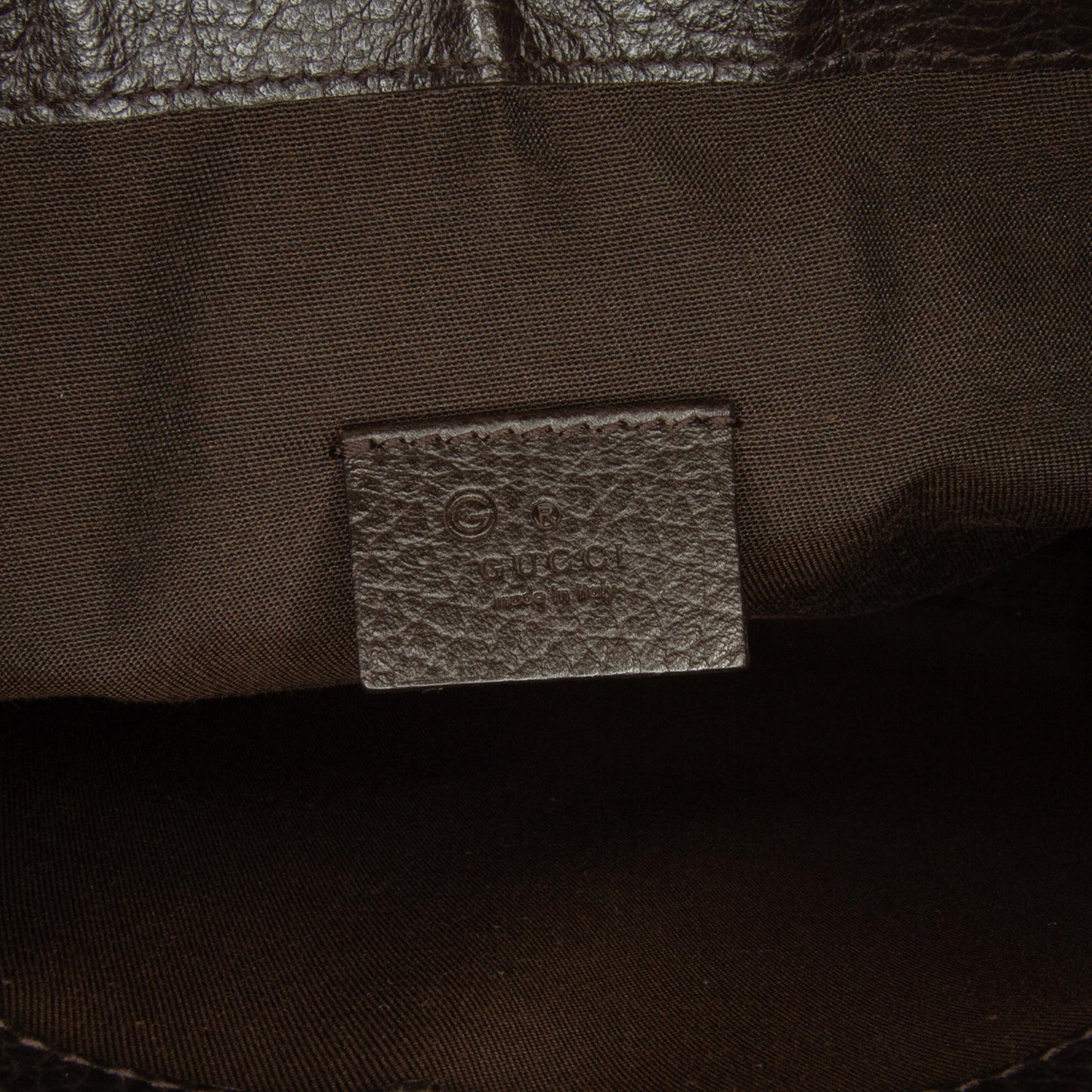 Gucci GG Canvas Clutch Bag (SHG-NZQrZr)