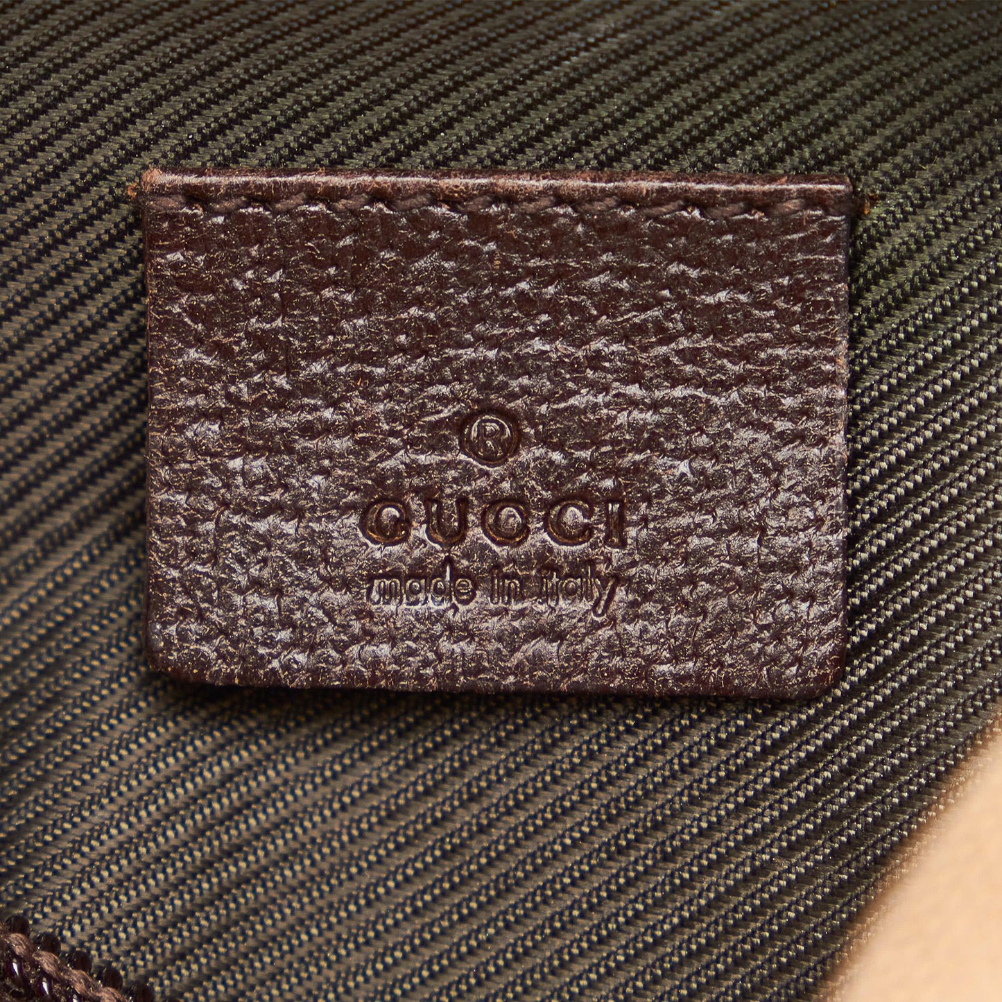 Gucci GG Canvas Cosmetic Pouch (SHG-32430)