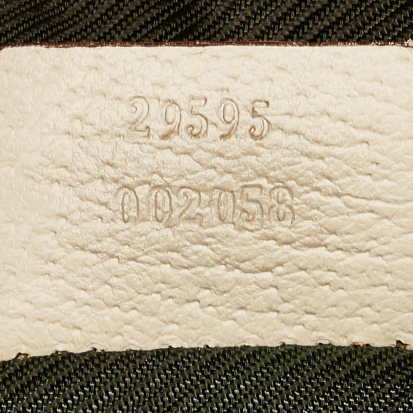 Gucci GG Canvas Cosmetic Pouch (SHG-32649)