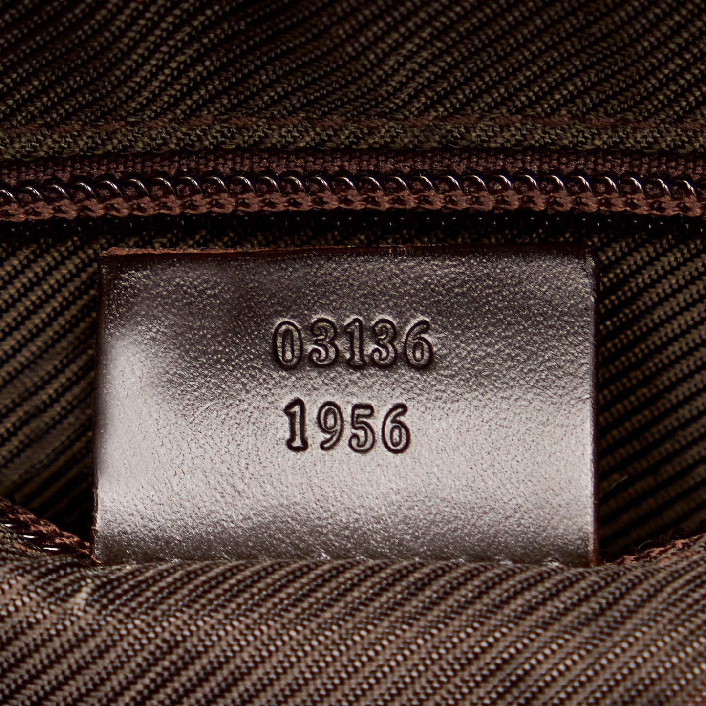 Gucci GG Canvas Crossbody Bag (SHG-32704)