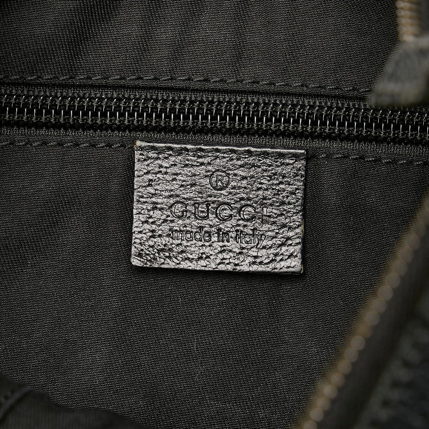 Gucci GG Canvas Crossbody Bag (SHG-Xoz7Ip)