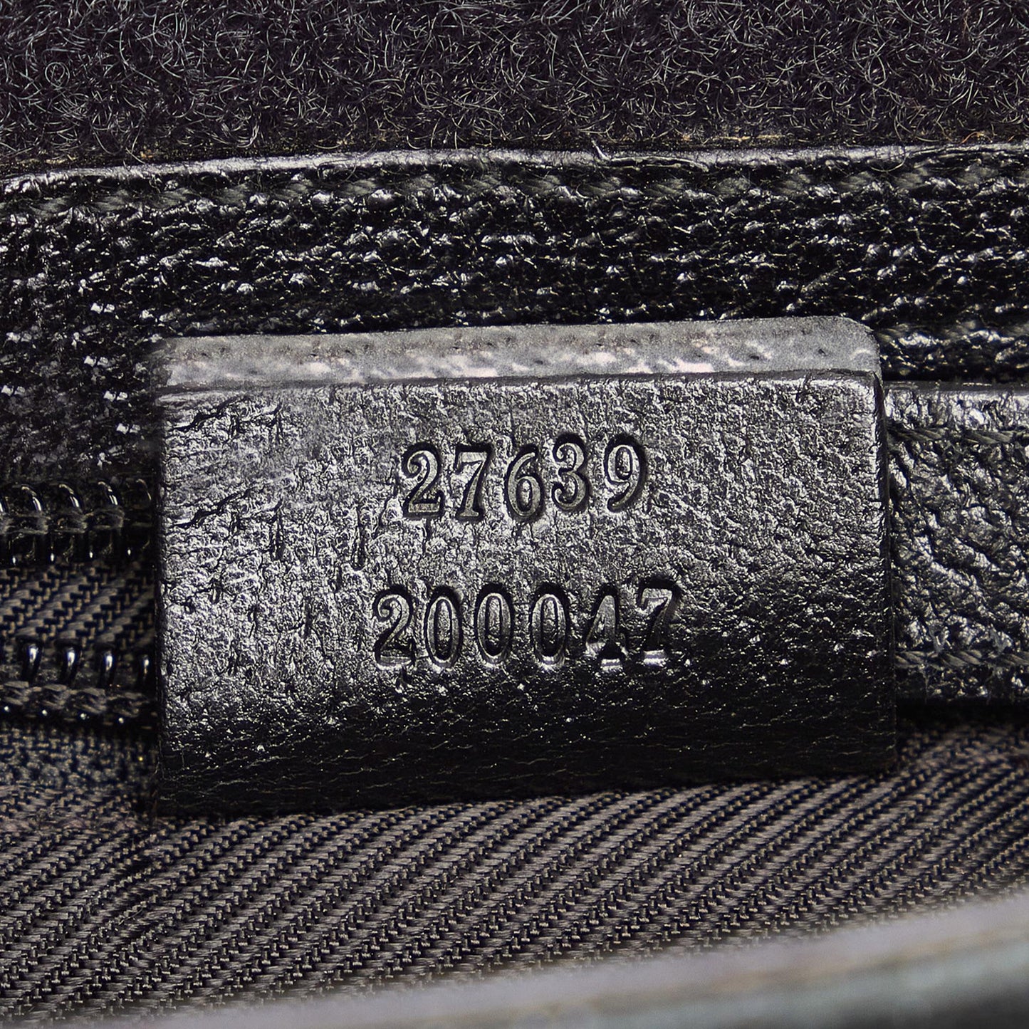 Gucci GG Canvas Crossbody Bag (SHG-1uCZP7)