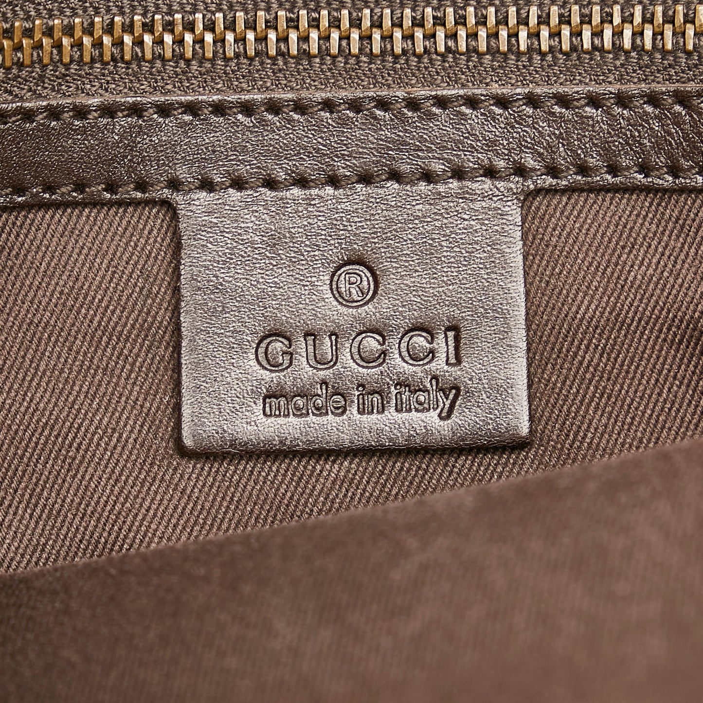Gucci GG Canvas Crossbody Bag (SHG-opFXVL)